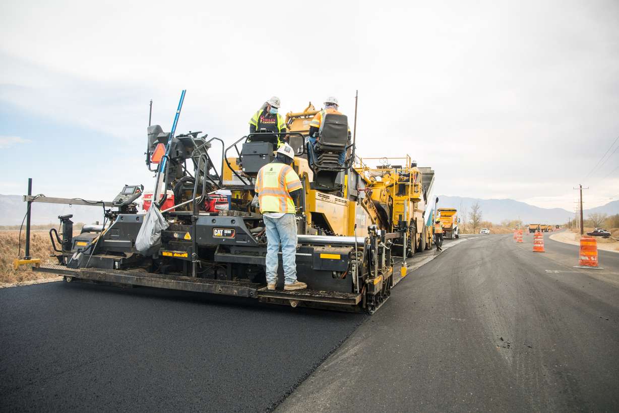 Available equipment operator and laborer jobs offer good pay and career flexibility