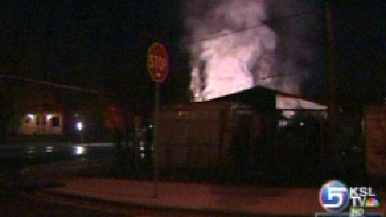 Two Injured in Mobile Home Fire