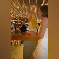 Have You Seen This? Baby entertains restaurant full of adults
