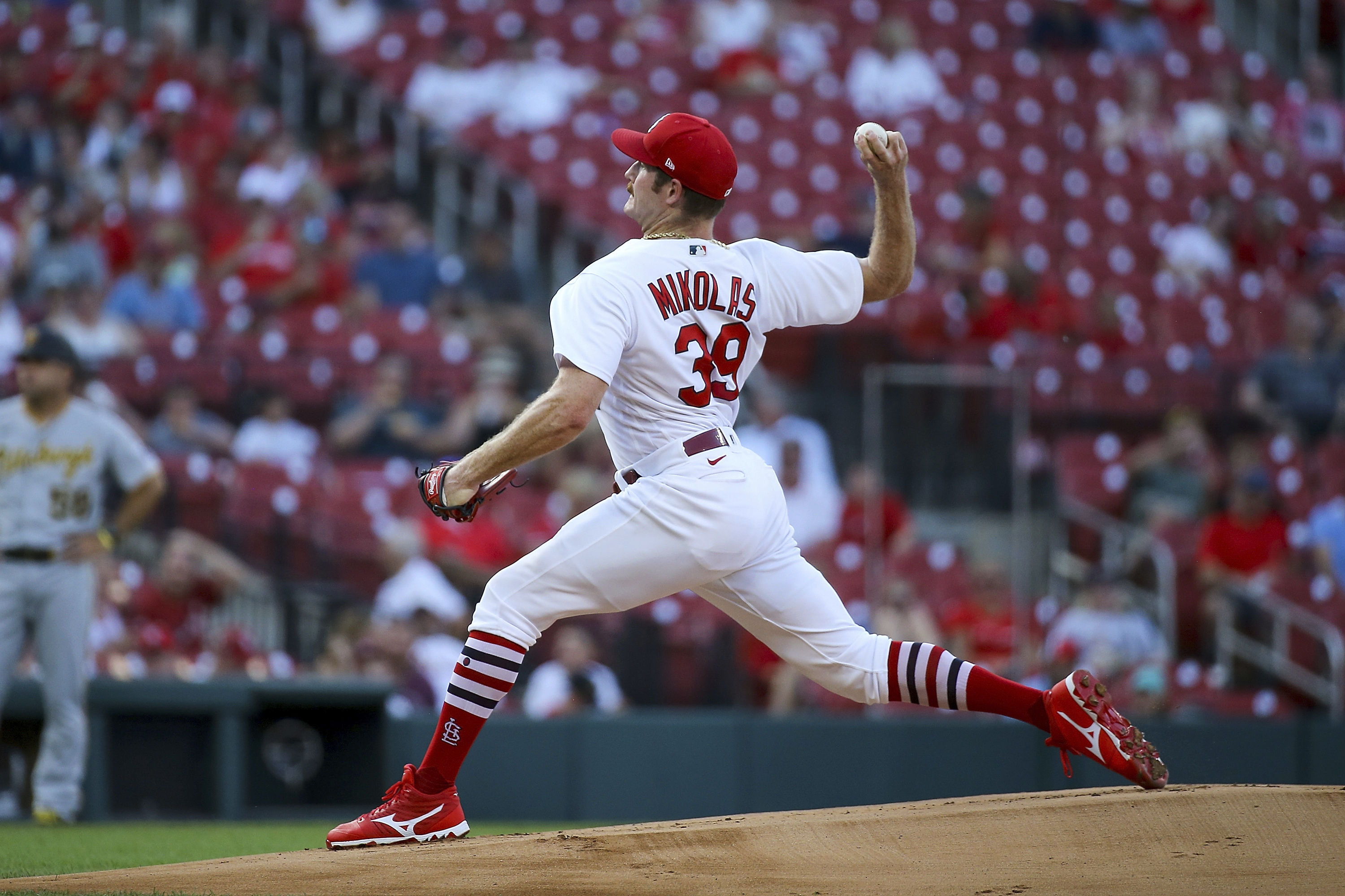 St. Louis Cardinals starting pitcher Miles Mikolas (39) throws during the first inning in the second game of a baseball doubleheader against the Pittsburgh Pirates on Tuesday, June 14, 2022, in St. Louis. 