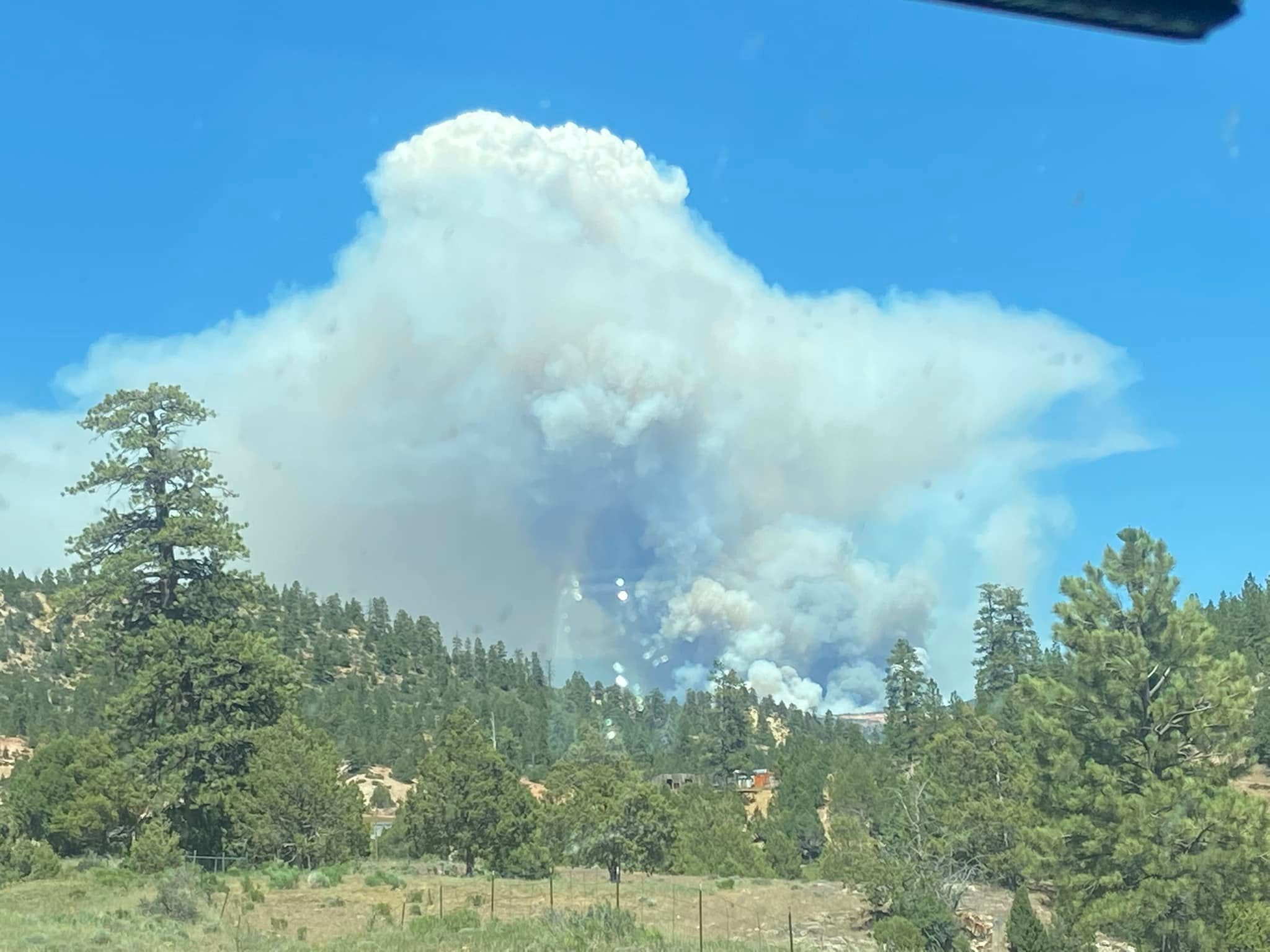 A mountain community in Kane County was asked to evacuate Tuesday due to Left Fork Fire that has burned over 3,000 acres.