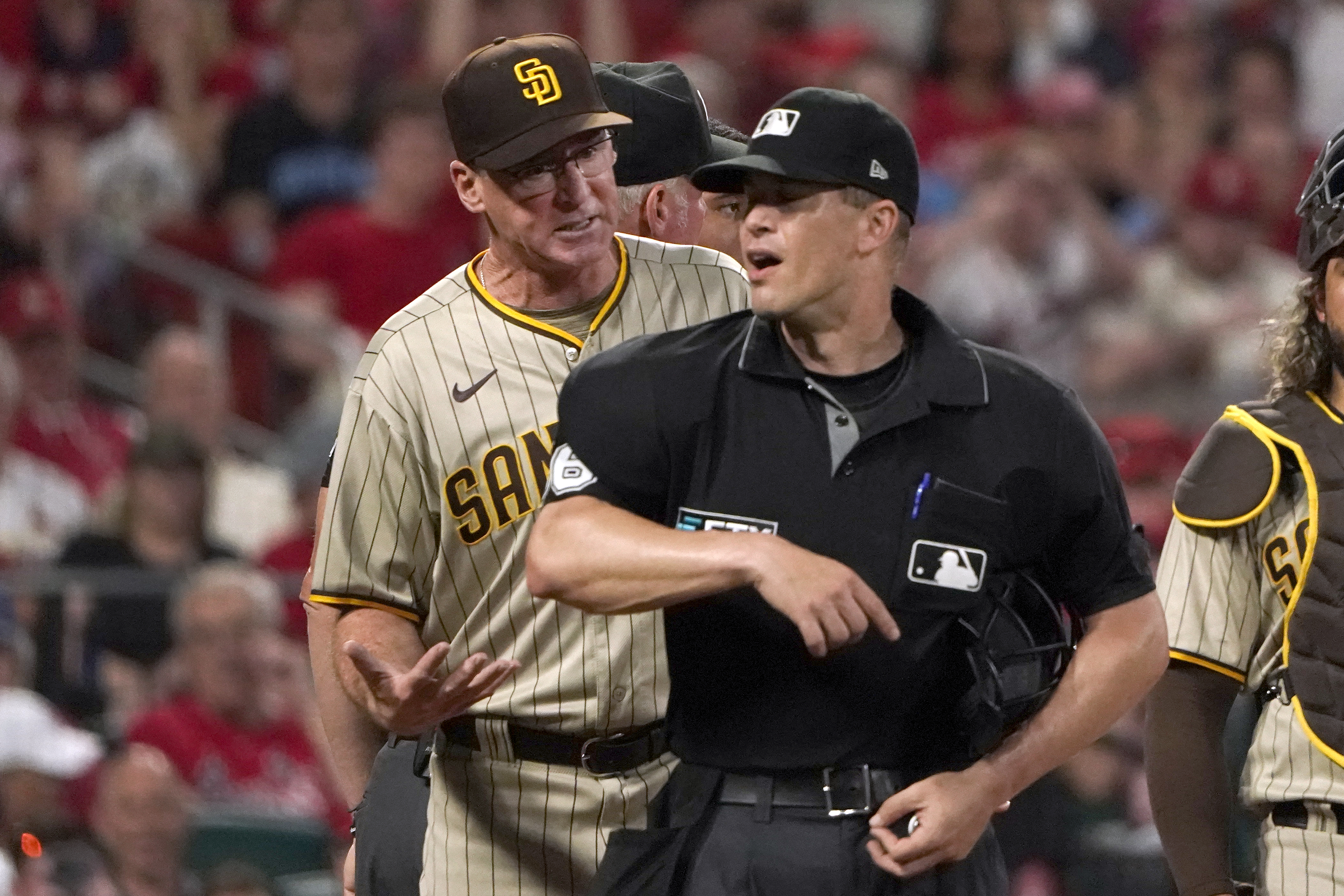 San Diego Padres manager Bob Melvin, left, is ejected by home plate umpire Chris Segal during the sixth inning of a baseball game against the St. Louis Cardinals Tuesday, May 31, 2022, in St. Louis. 