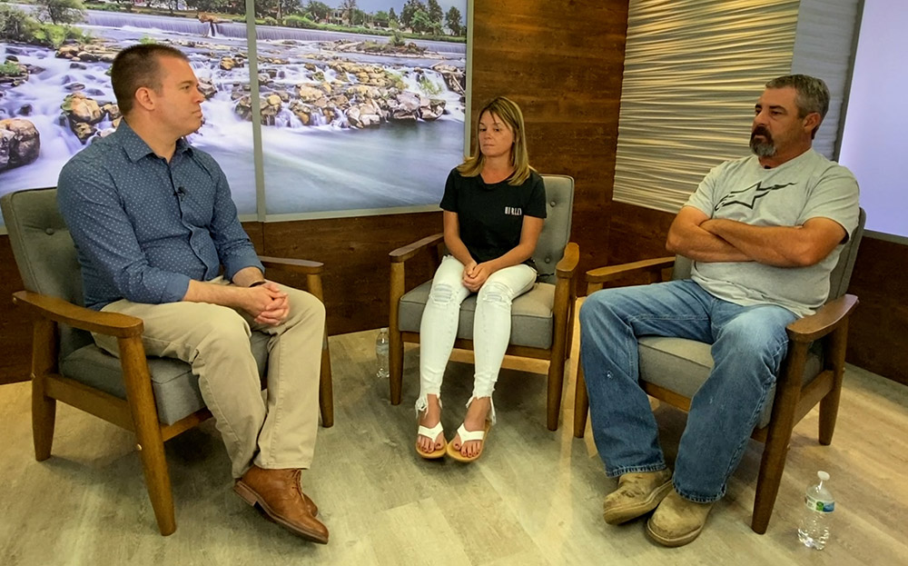 Justin Rounds and Candice Cooley, Dylan Rounds’ parents, speak with EastIdahoNews reporter Nate Eaton.