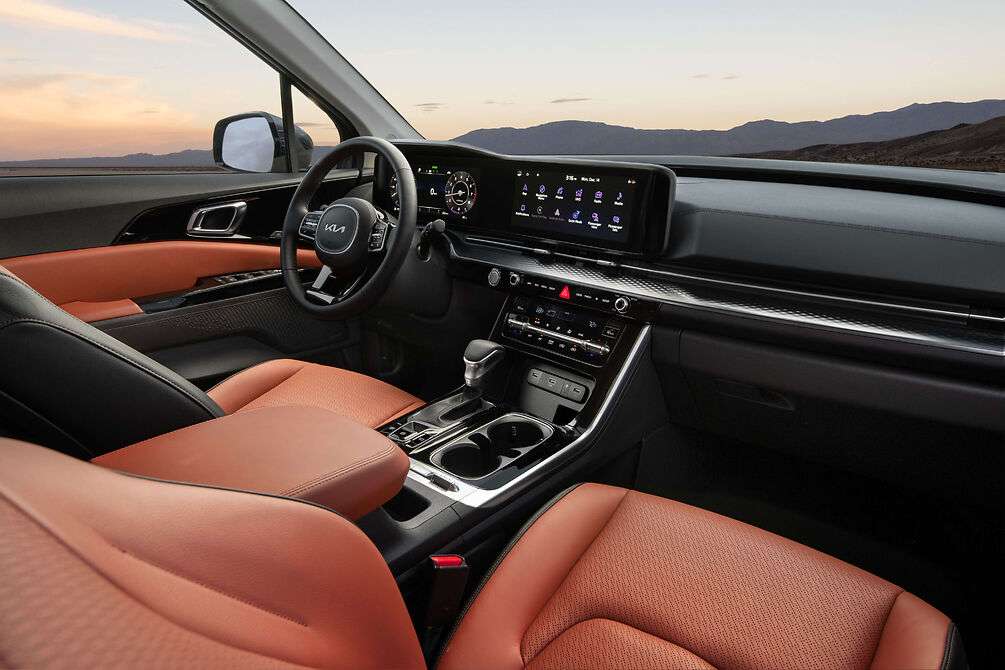 2022 Kia Carnival SX test drive review