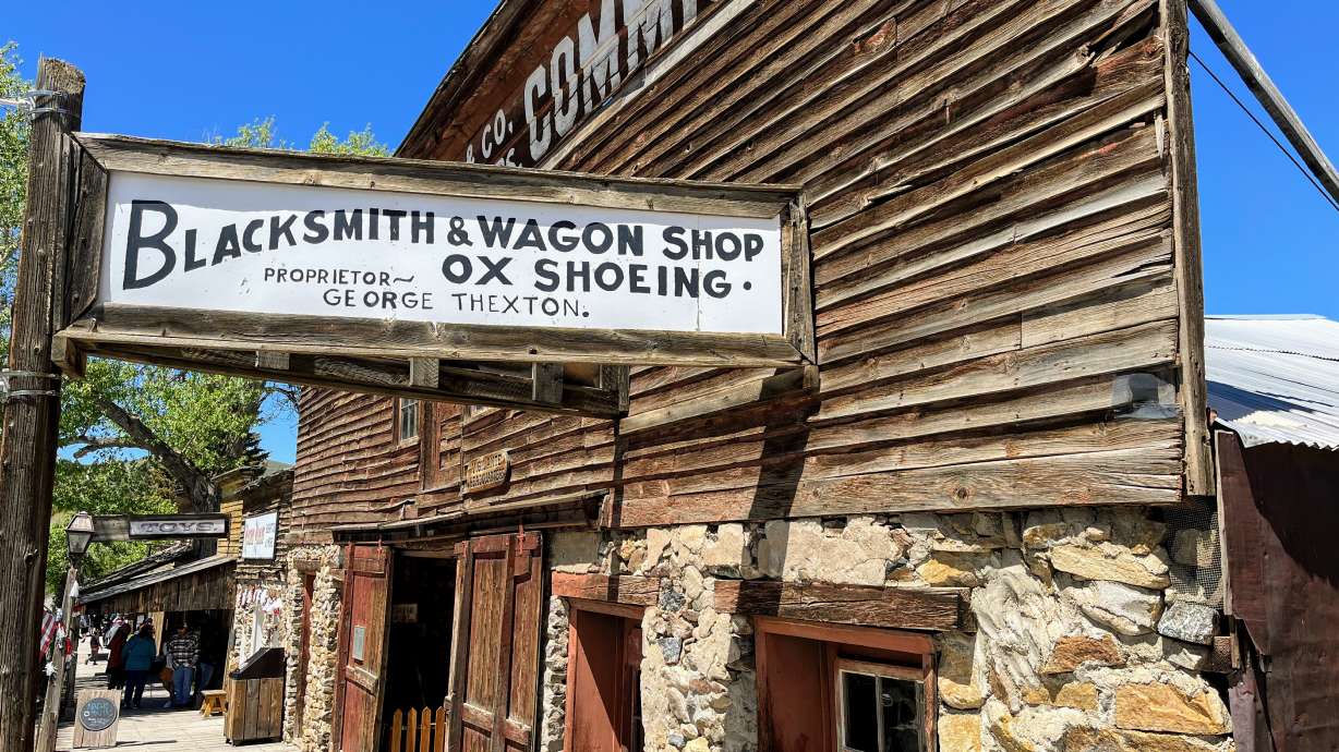 Visiting Virginia City, Montana, is like traveling back in time. This article features 10 possible activities for your family to do in Montana, which is just the tip of the iceberg in a state that offers so many diverse activities.