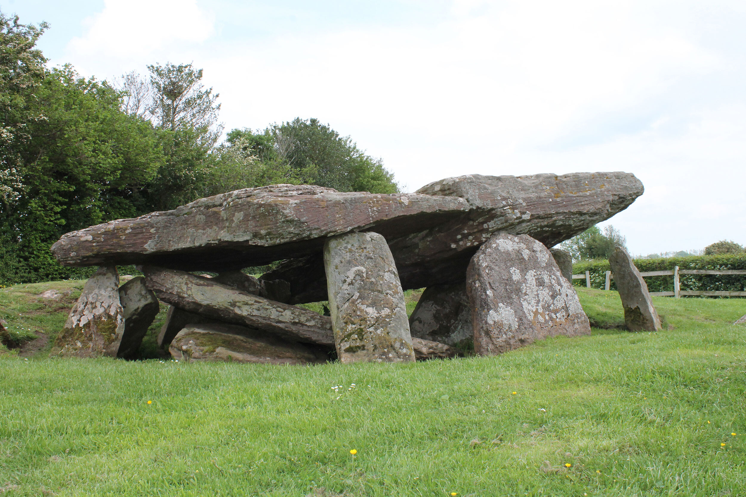 Arthur's Stone Neolithic chambered tomb was built in modern-day Herefordshire, England.
