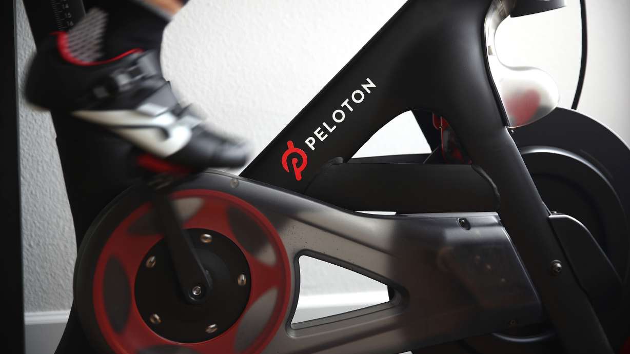 Peloton will stop making its own bikes and treadmills, a drastic change for the struggling company aimed at cutting costs and ensuring its ability to remain afloat.
