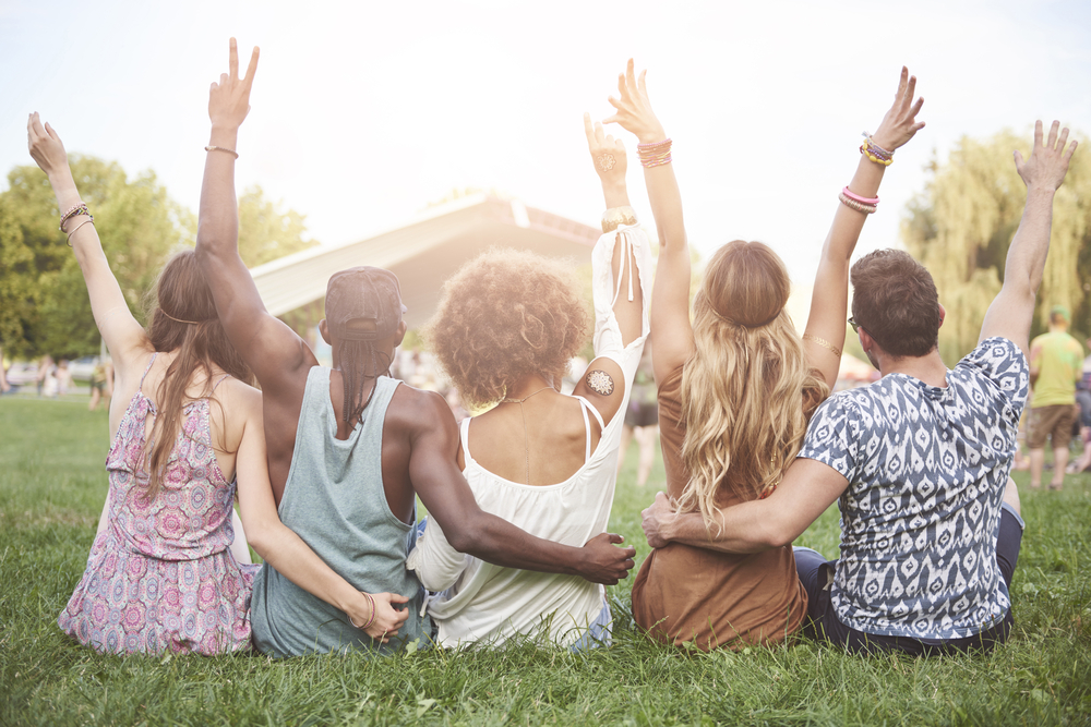 7 tips to make the most out of outdoor summer concerts