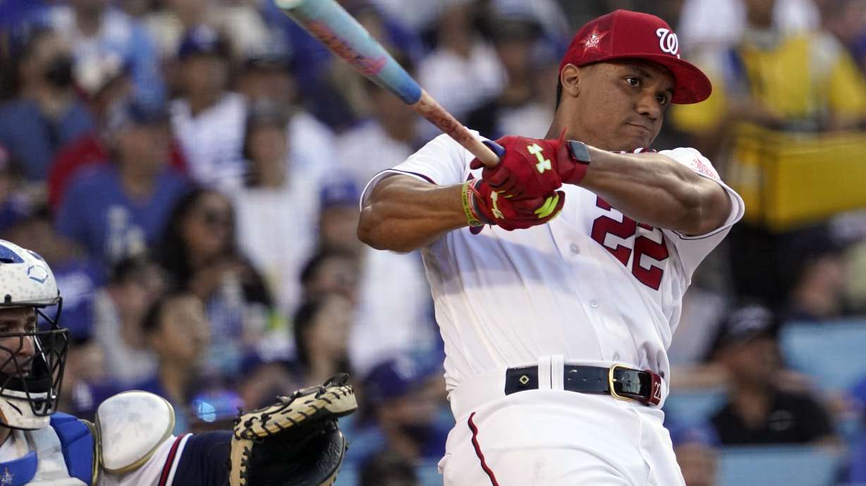 National League's Juan Soto, of the Washington Nationals, bats during the MLB All-Star baseball Home Run Derby, Monday, July 18, 2022, in Los Angeles.