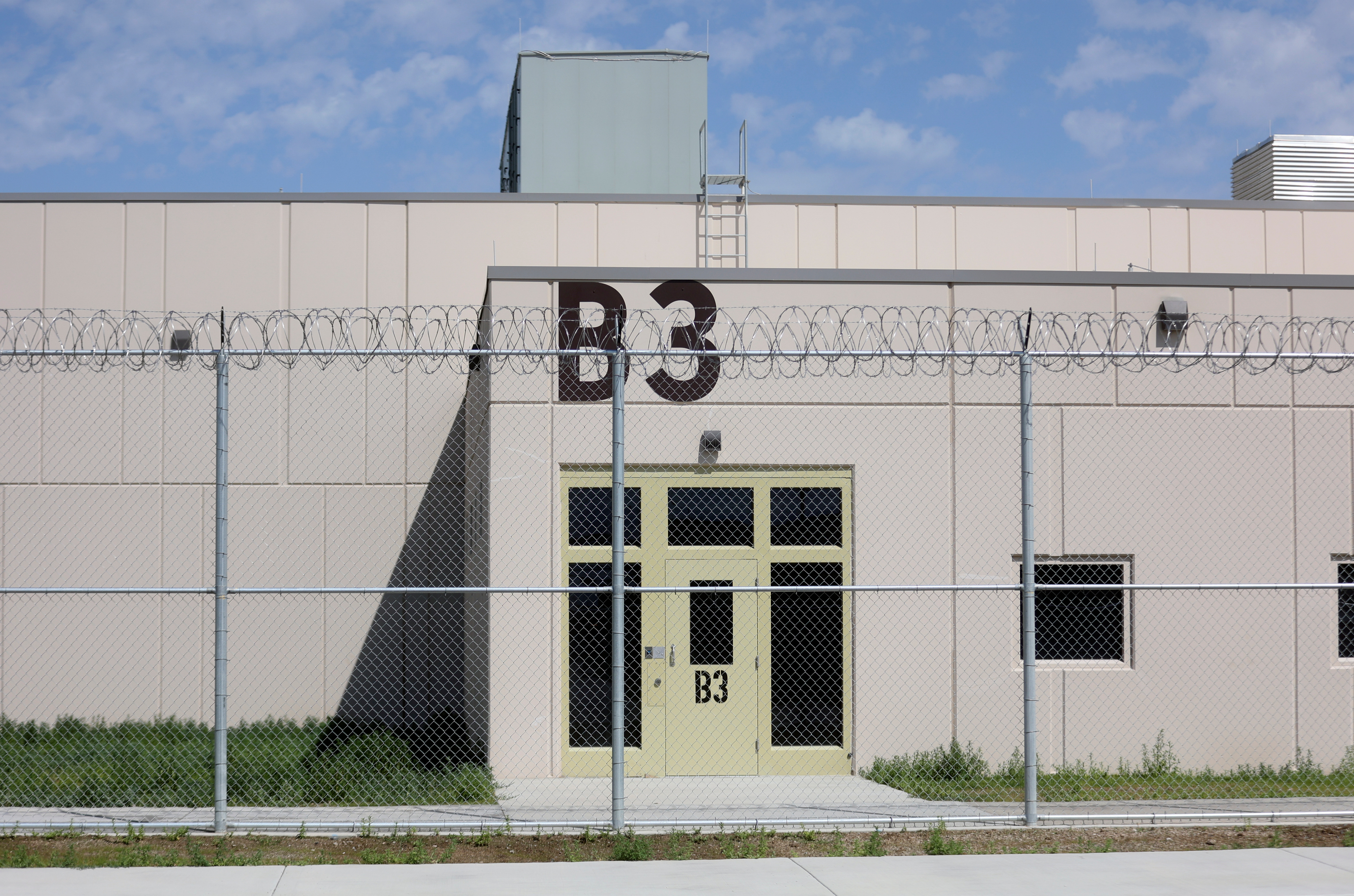 One of three men convicted in a 2016 Salt Lake murder claims he wasn't aware of his friends' intentions that night when he led three children out of the house just before the killing. James Wellah Williams is seeking parole.