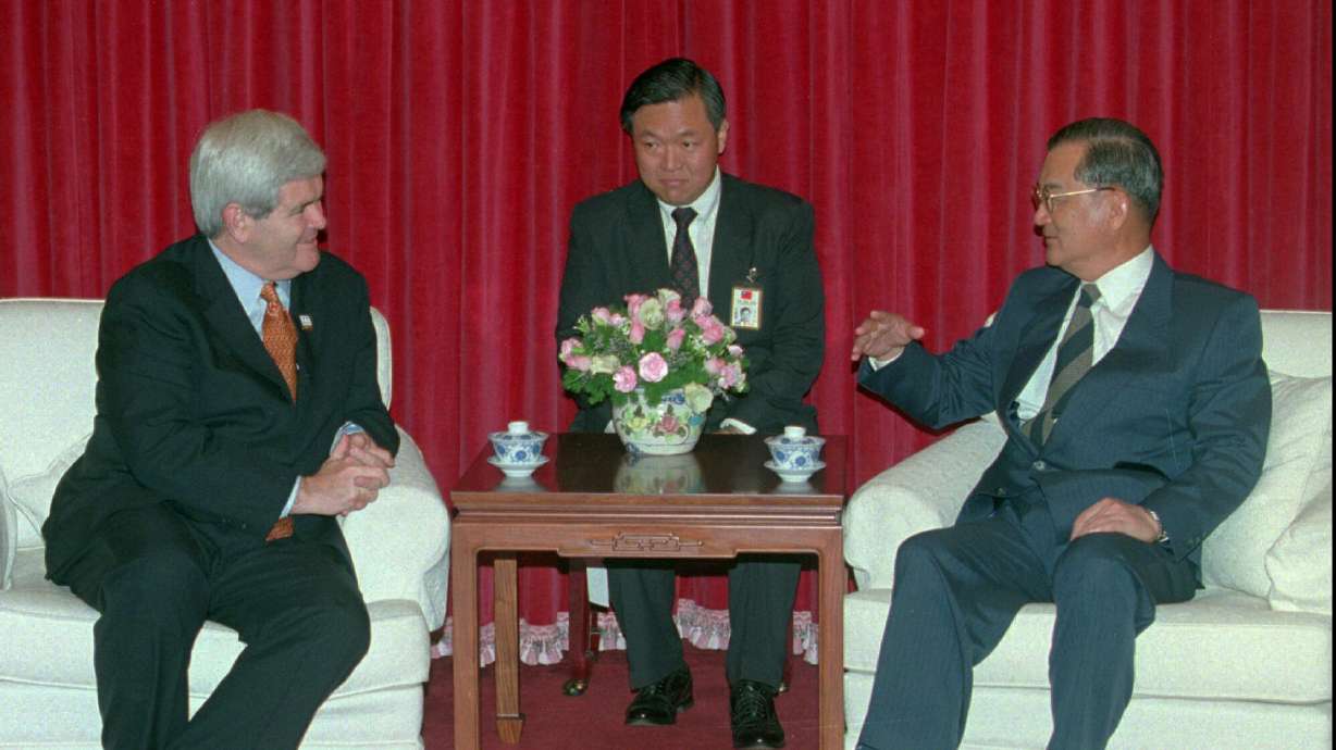 Former U.S. House Speaker Newt Gingrich meets with Taiwanese Vice President and Premier Lien Chan during a brief visit to Taiwan in April 1997.