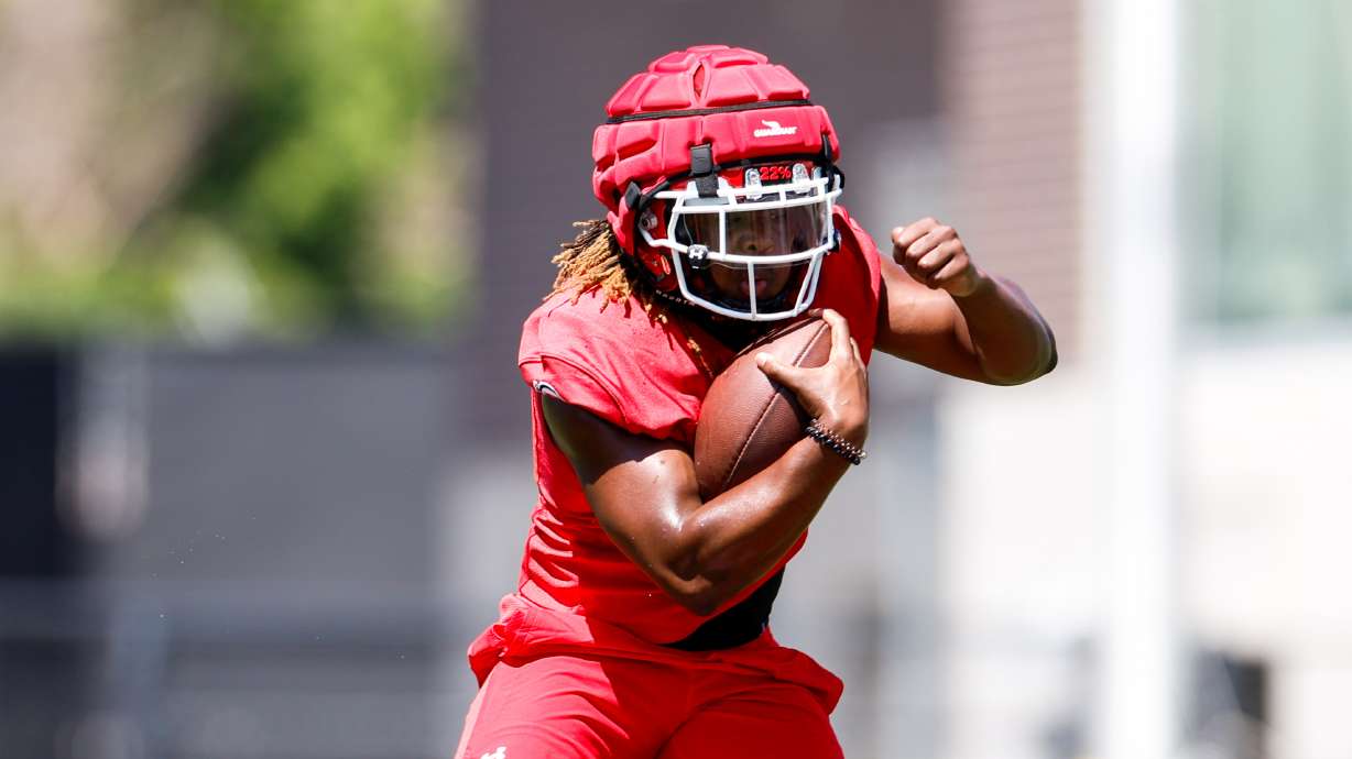With so many returning players from last year's team, the offense hit the ground running Wednesday on day one of fall camp, with little time wasted to reacclimate the players back into the system.