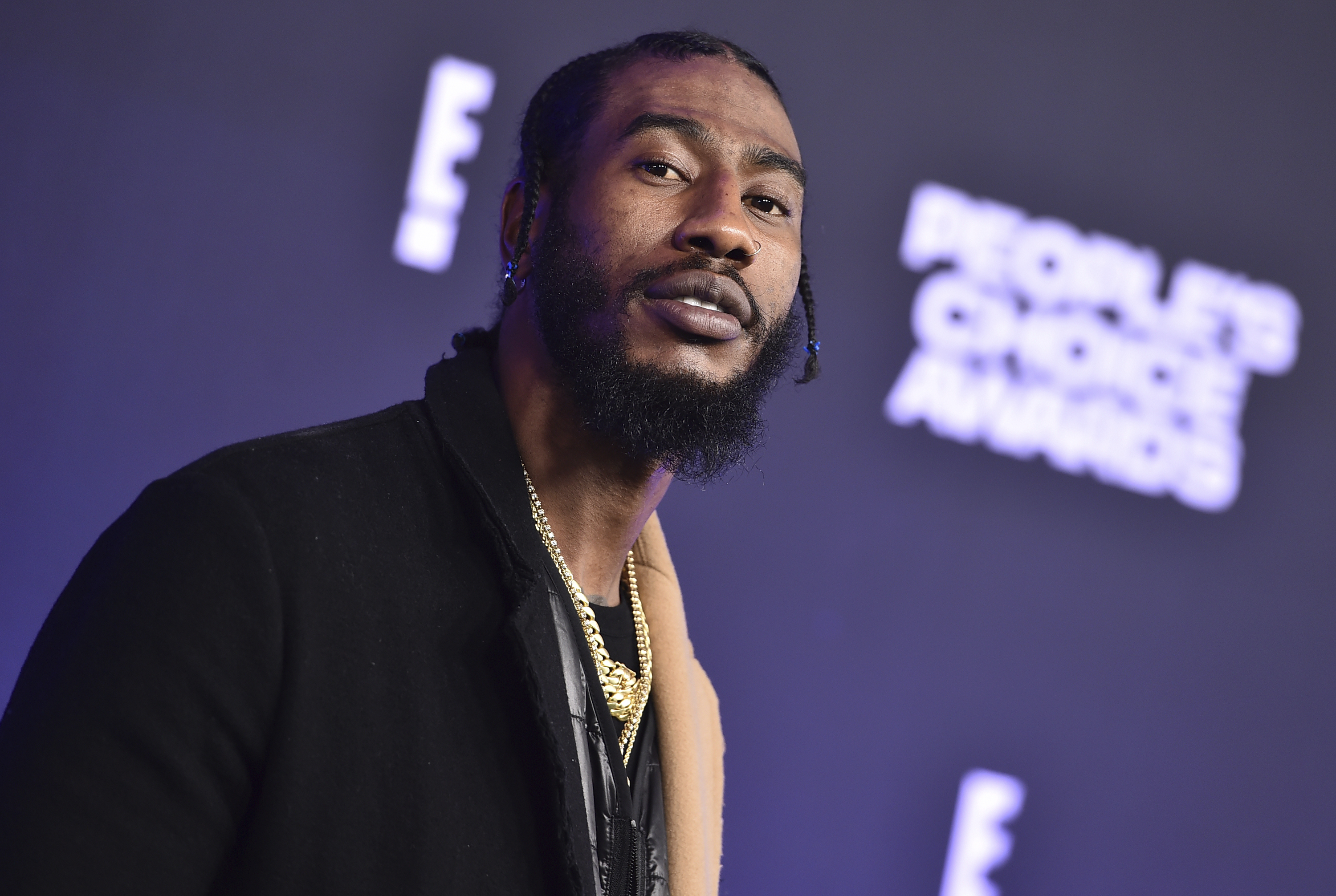 FILE - Iman Shumpert arrives at the People's Choice Awards on Dec. 7, 2021, at the Barker Hangar in Santa Monica, Calif.  Th former NBA player was arrested at the Dallas Fort Worth International Airport on Saturday, July 30, 2022, for allegedly trying to bring six ounces of cannabis through security.  