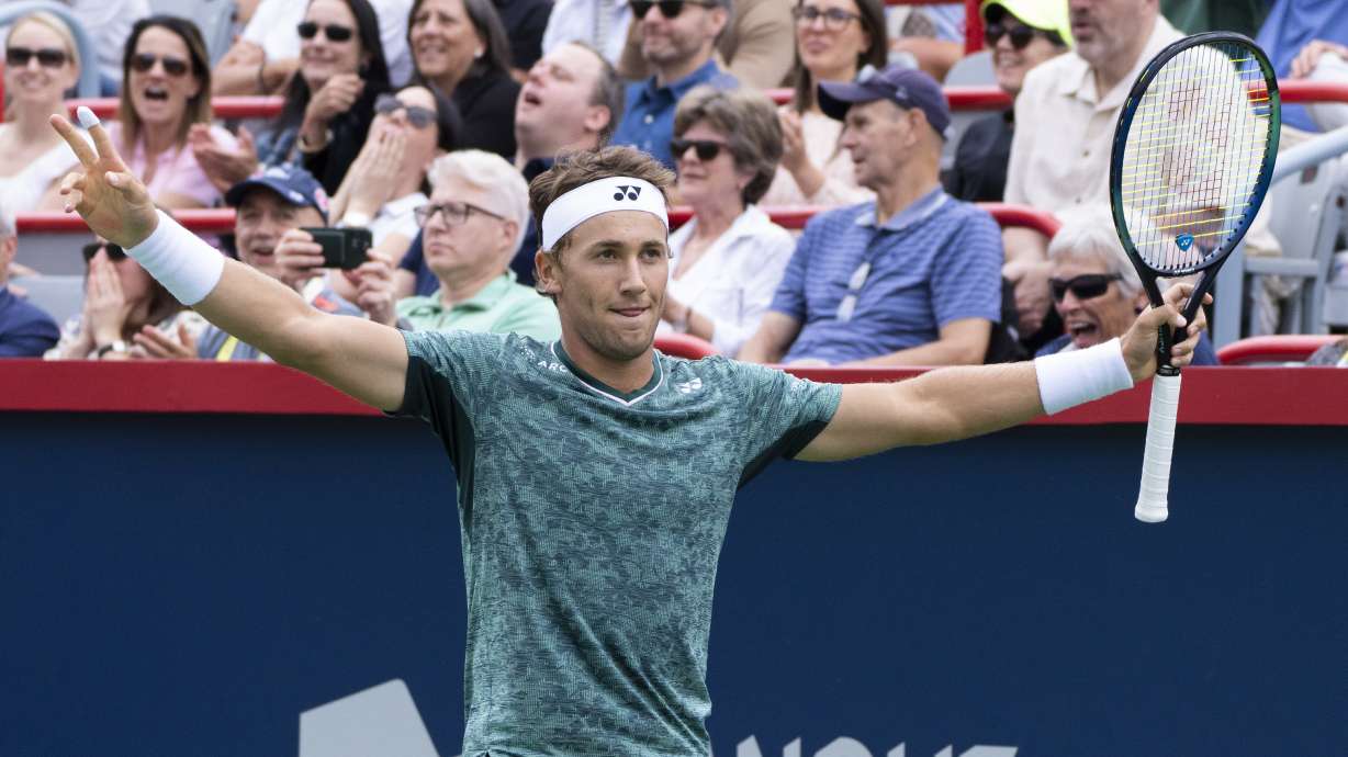 Casper Ruud of Norway reacts during his match against Canada's Felix Auger-Aliassime during quarterfinal play at the National Bank Open tennis tournament, Friday, Aug. 12, 2022 in Montreal.