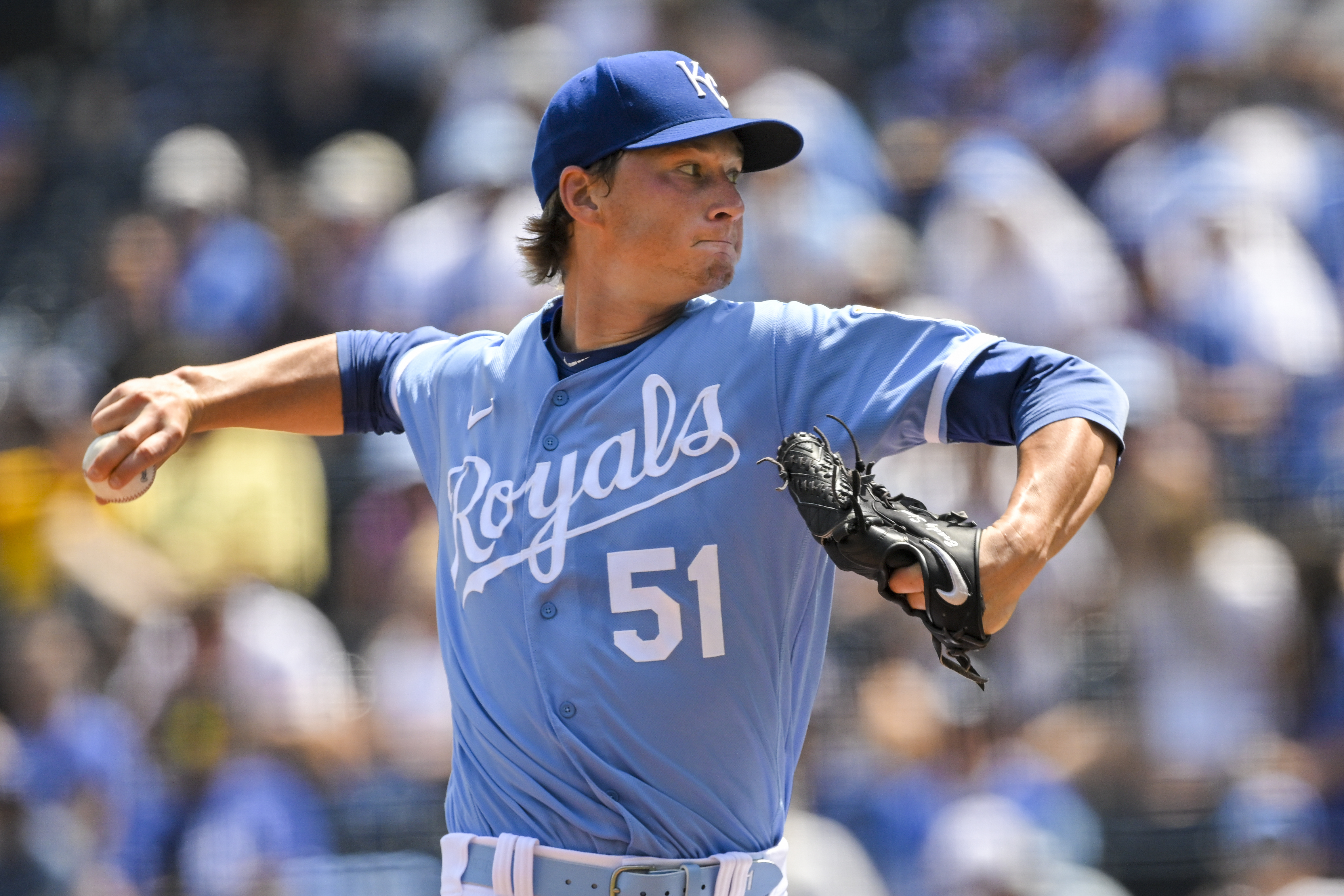 Kansas City Royals starting pitcher Brady Singer throws to a Los Angeles Dodgers batter during the first inning of a baseball game, Sunday, Aug. 14, 2022, in Kansas City, Mo. 