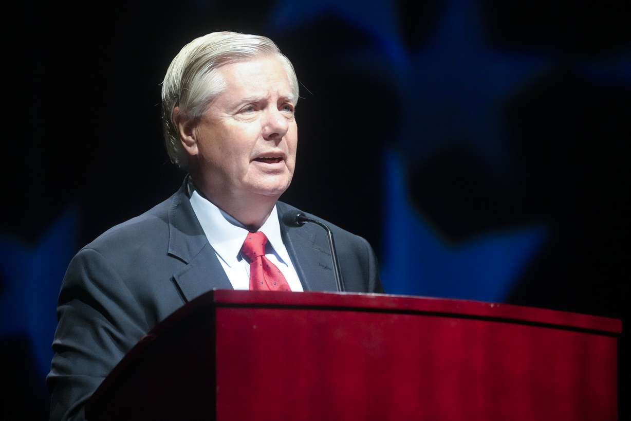 Sen. Lindsey Graham, R-S.C., addresses a South Carolina GOP dinner July 29, in Columbia, S.C.