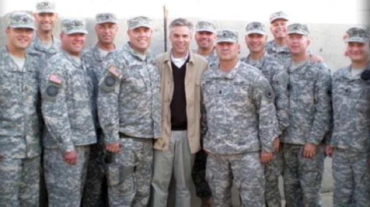 Governor Spends Thanksgiving with Utah Troops in Iraq