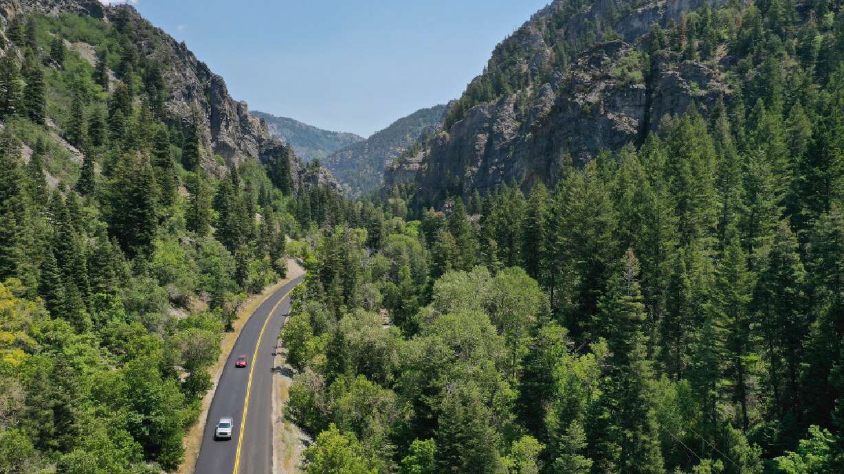 Motorists drive near Timpanogos Cave in July 2020. A 45-year-old Alpine man fell to his death while hiking in American Fork Canyon on Labor Day weekend.