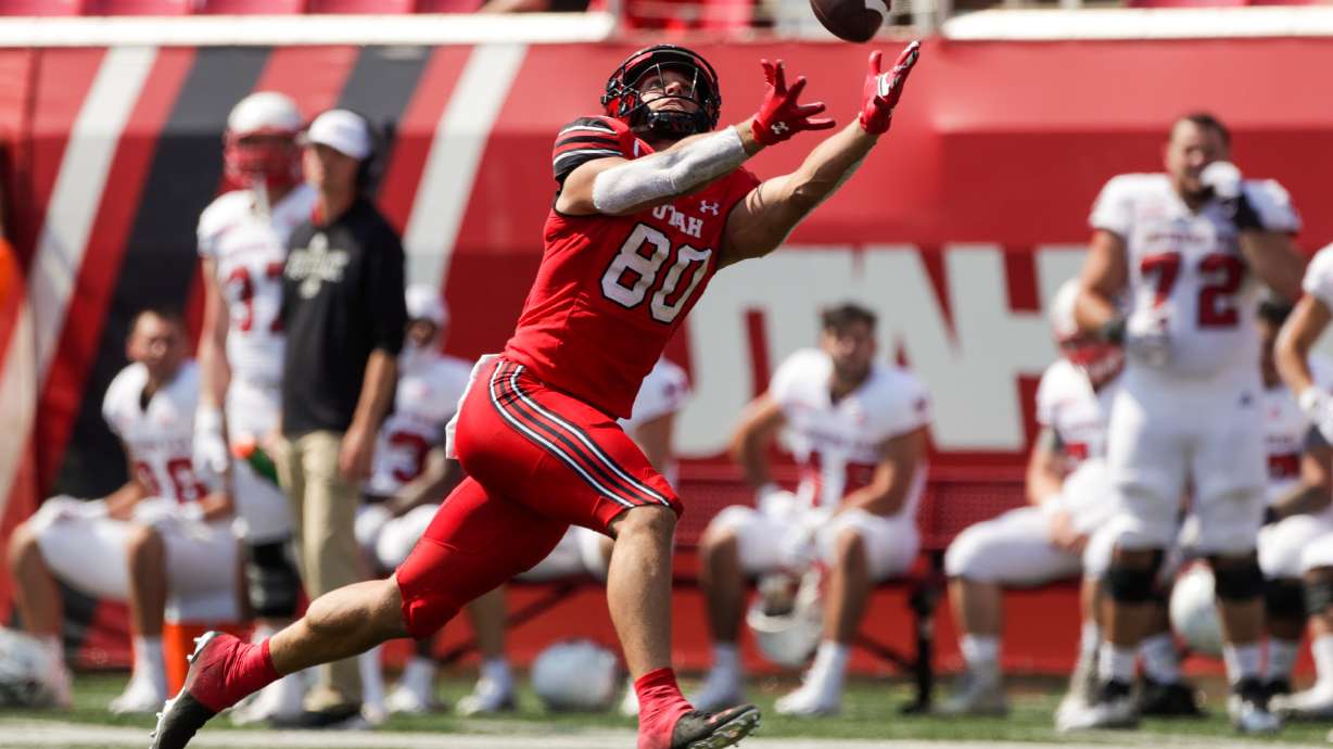 Brant Kuithe (80) of The Utah Utes misses a pass down the field while playing the Southern Utah Thunderbirds in Salt Lake City on Saturday, Sept. 10, 2022.