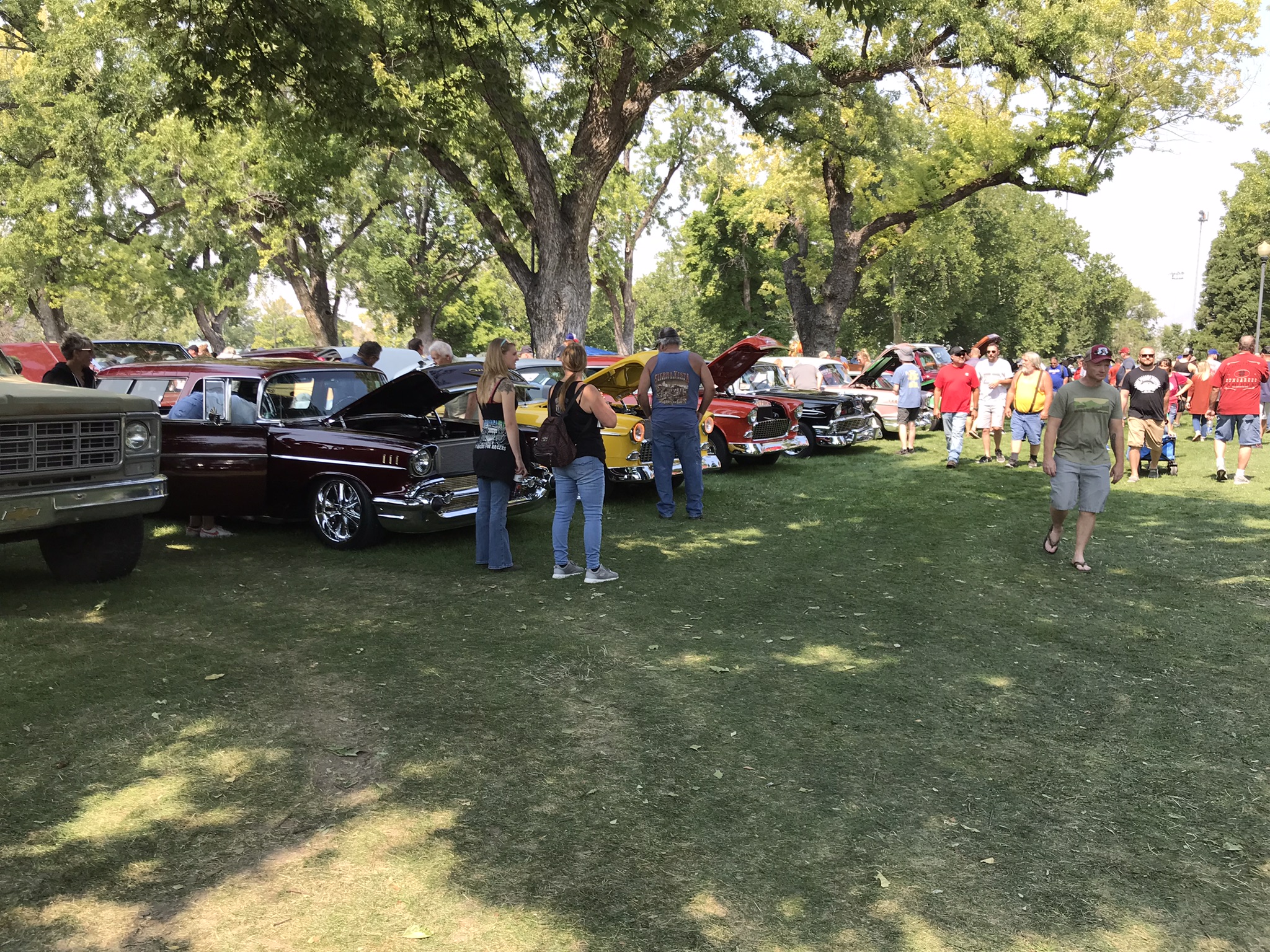 Car show drives Brigham City Peach Days