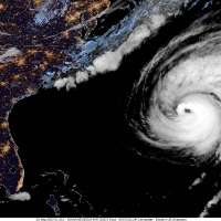 Hurricane Fiona roars by Bermuda, on route to Canada