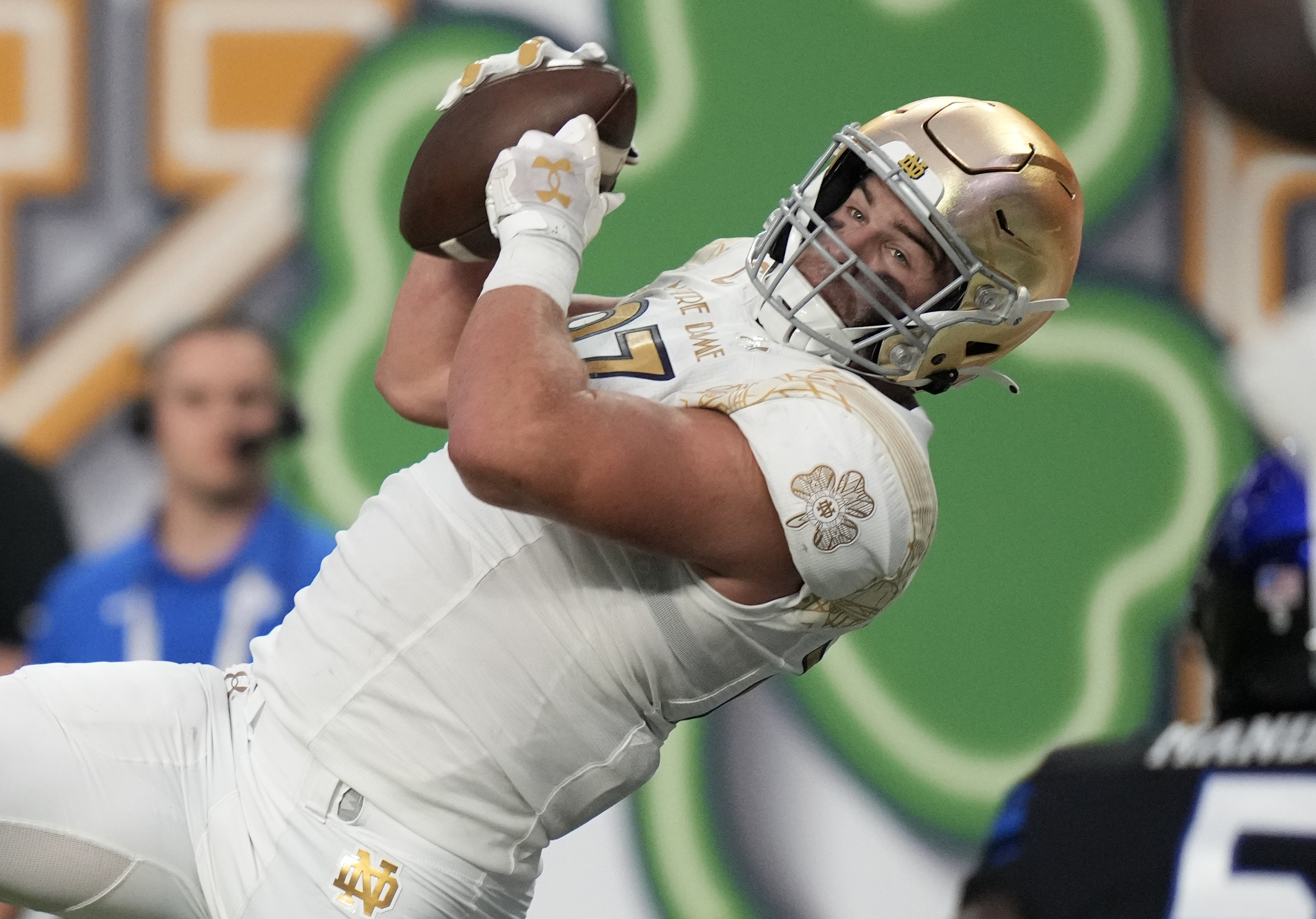 Notre Dame tight end Michael Mayer (87) makes a catch for a touchdown against BYU during the first half of an NCAA college football game Saturday, Oct. 8, 2022, in Las Vegas. 