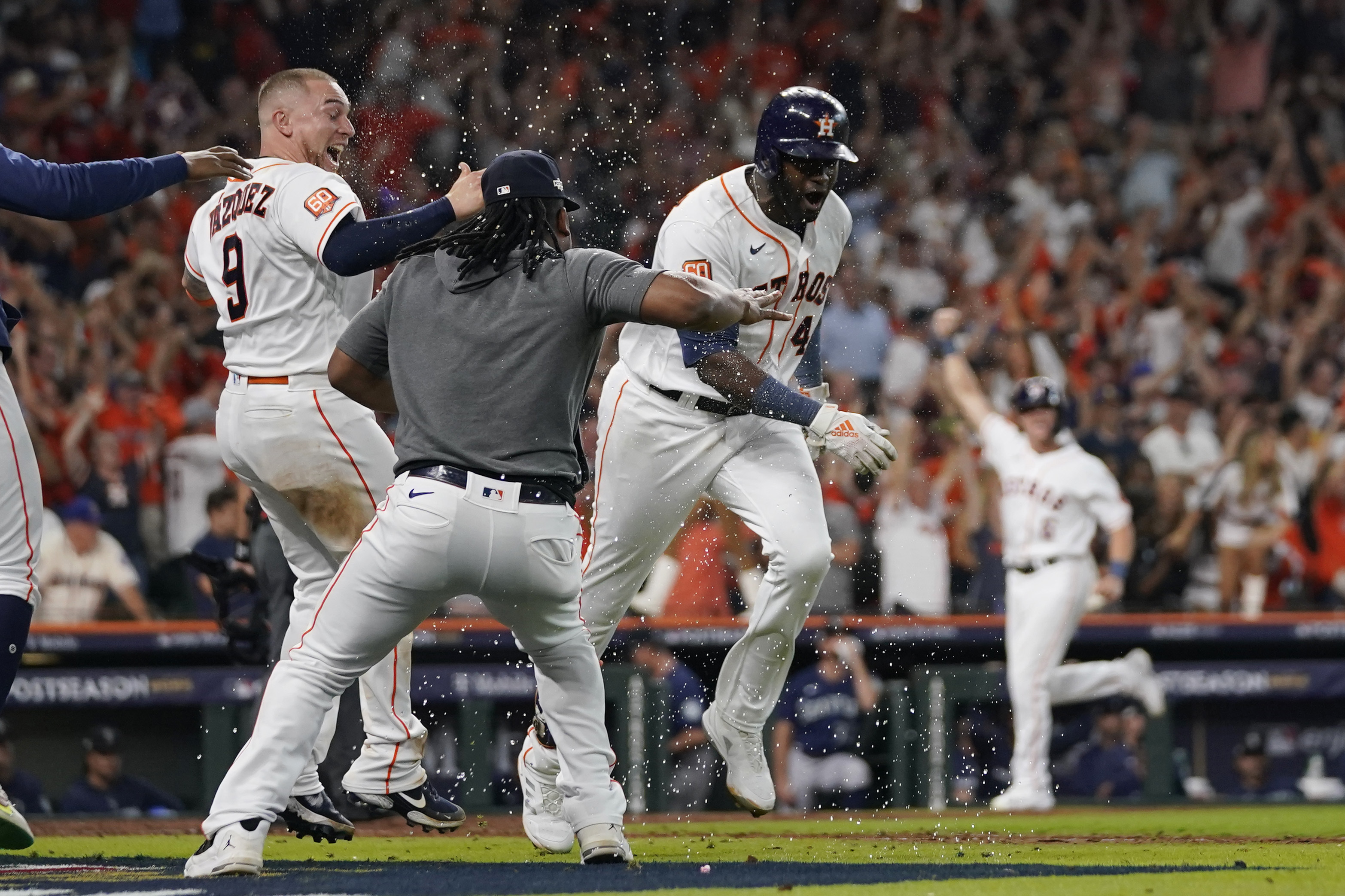 Alvarez hits 3-run HR vs. Ray in 9th, Astros jolt Mariners in ALDS - NBC  Sports