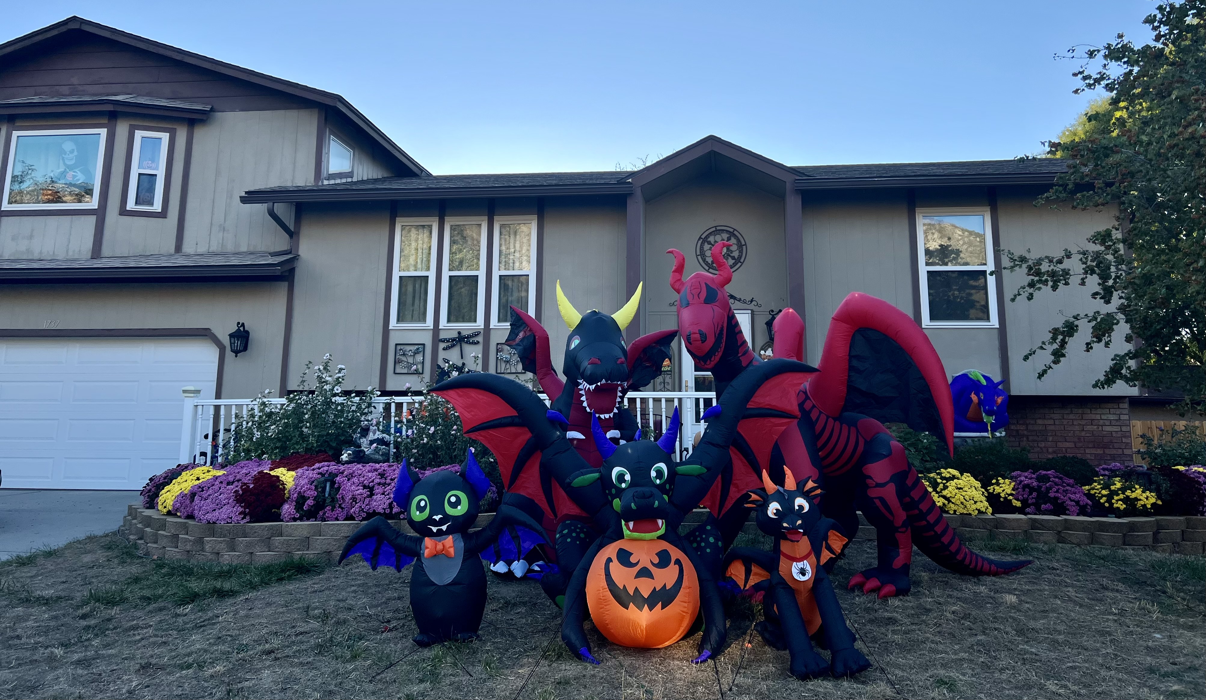 These Houses have the Best Halloween Decorations in Syracuse