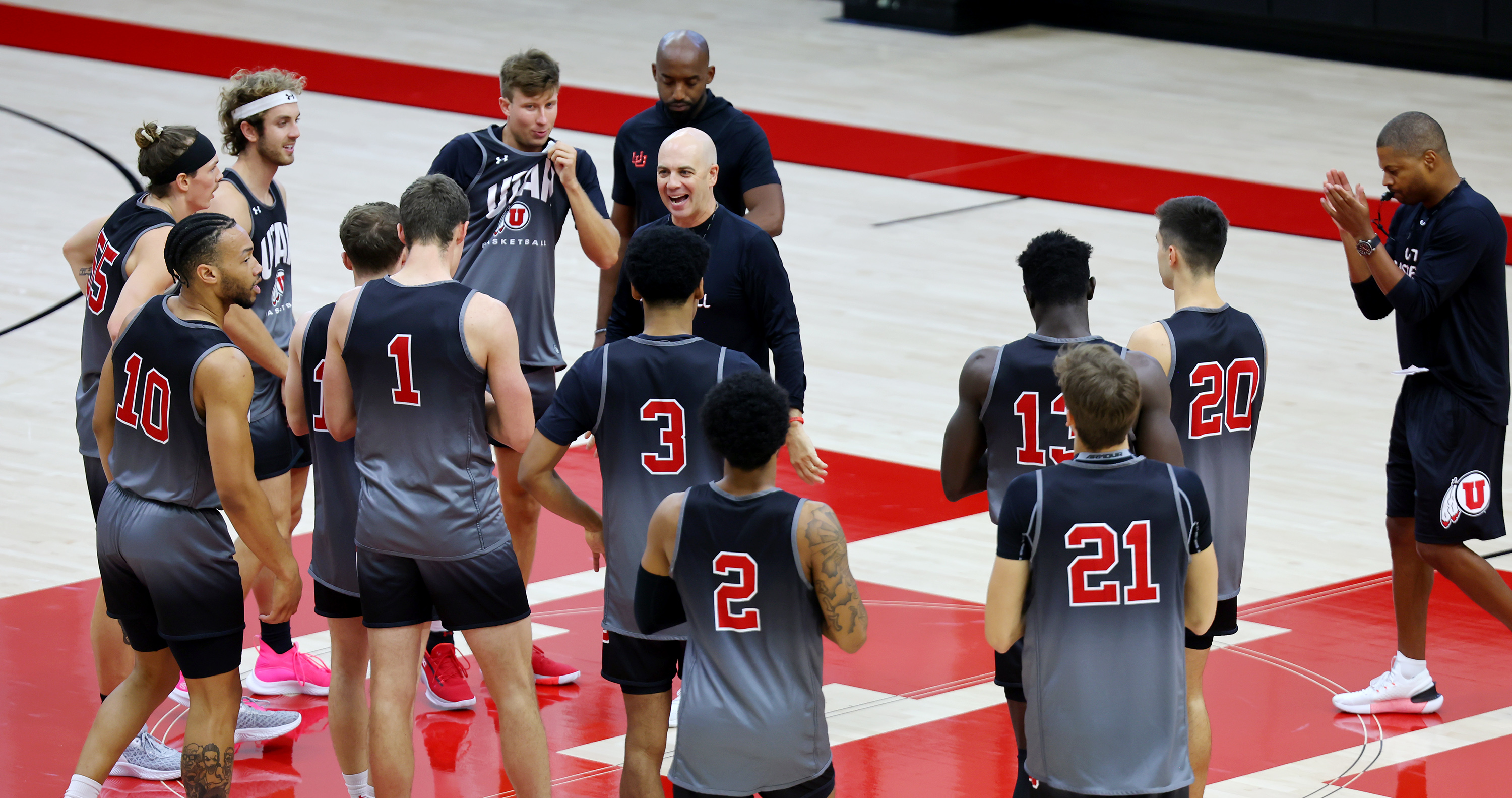 Utah’s Head Coach Craig Smith talks to his players as the University of Utah Men’s Basketball team opens camp with practice in the Jon M. and Karen Huntsman Basketball Facility in Salt Lake City on Monday, Sept. 26, 2022.