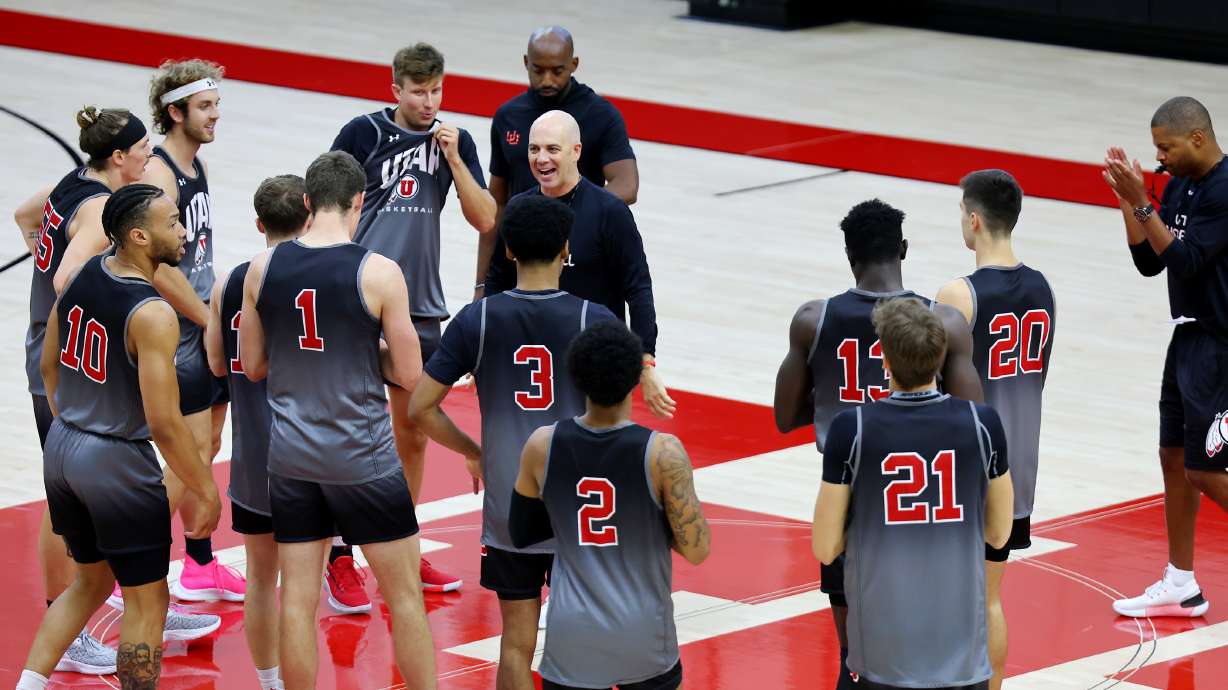 Utah’s Head Coach Craig Smith talks to his players as the University of Utah Men’s Basketball team opens camp with practice in the Jon M. and Karen Huntsman Basketball Facility in Salt Lake City on Monday, Sept. 26, 2022.