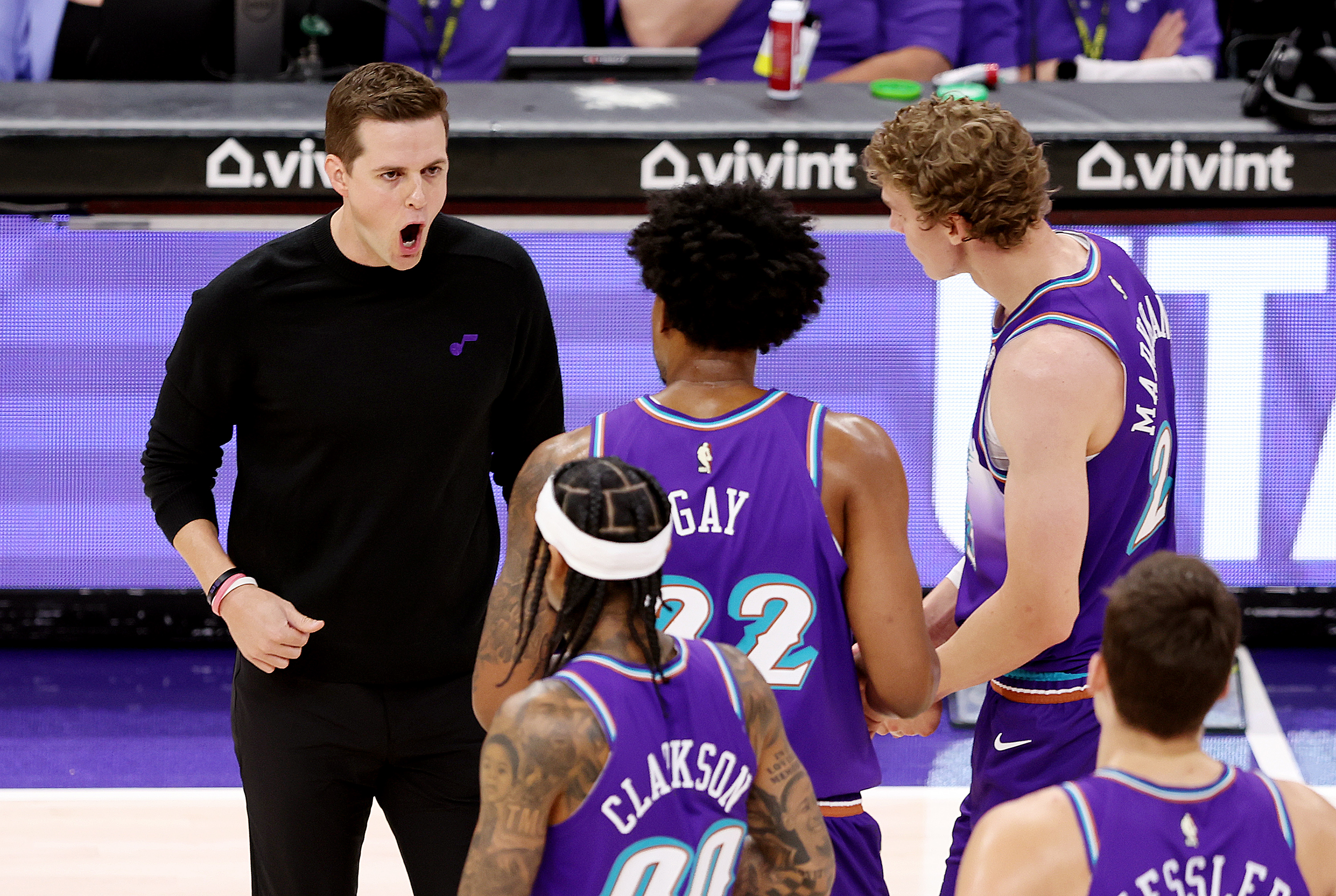 Utah Head Coach Will Hardy yells instructions to Utah Jazz forward Rudy Gay (22), Utah Jazz forward Lauri Markkanen (23), Utah Jazz guard Jordan Clarkson (00) and Utah Jazz guard Malik Beasley (5) as the Utah Jazz and the Denver Nuggets play at Vivint Arena on opening night in Salt Lake City on Wednesday, Oct. 19, 2022.