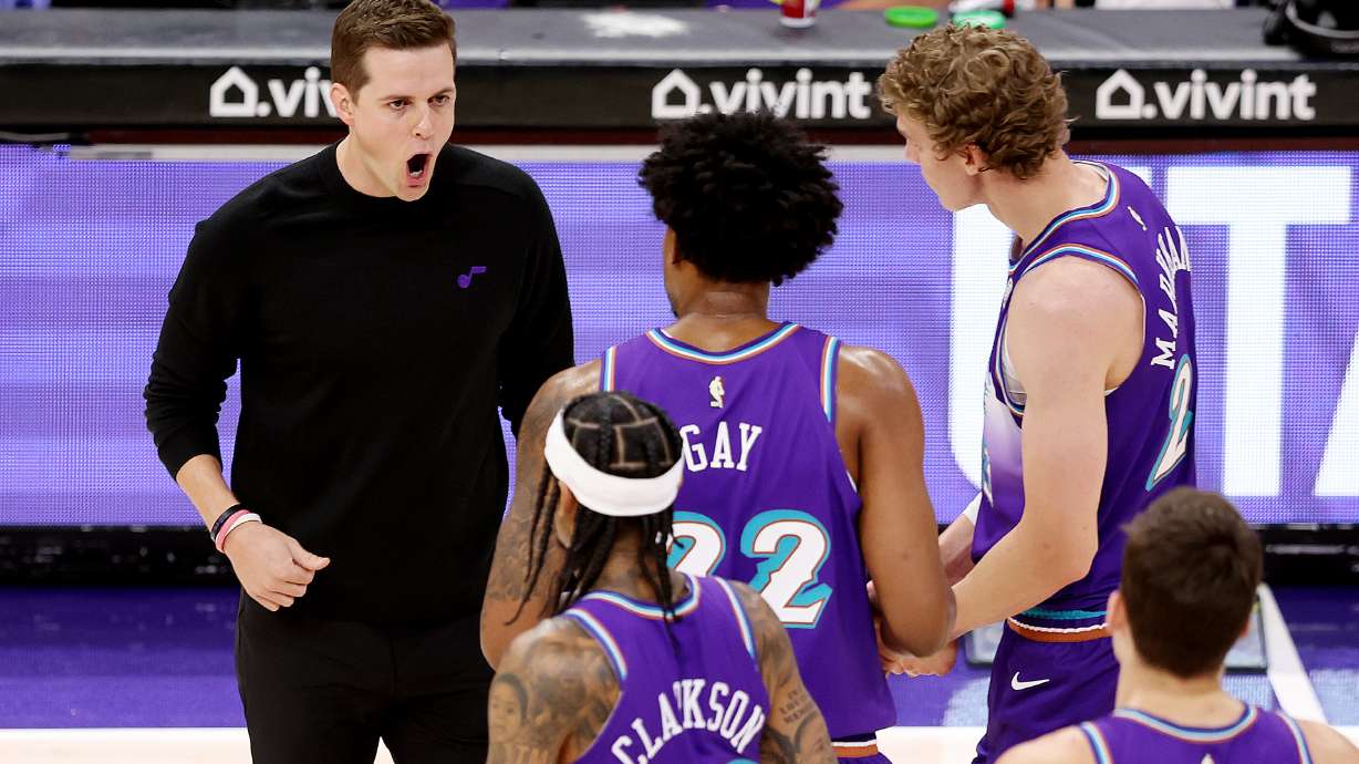 Utah Head Coach Will Hardy yells instructions to Utah Jazz forward Rudy Gay (22), Utah Jazz forward Lauri Markkanen (23), Utah Jazz guard Jordan Clarkson (00) and Utah Jazz guard Malik Beasley (5) as the Utah Jazz and the Denver Nuggets play at Vivint Arena on opening night in Salt Lake City on Wednesday, Oct. 19, 2022.