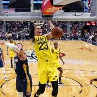 Lauri Markkanen proving he can do it all with Jazz