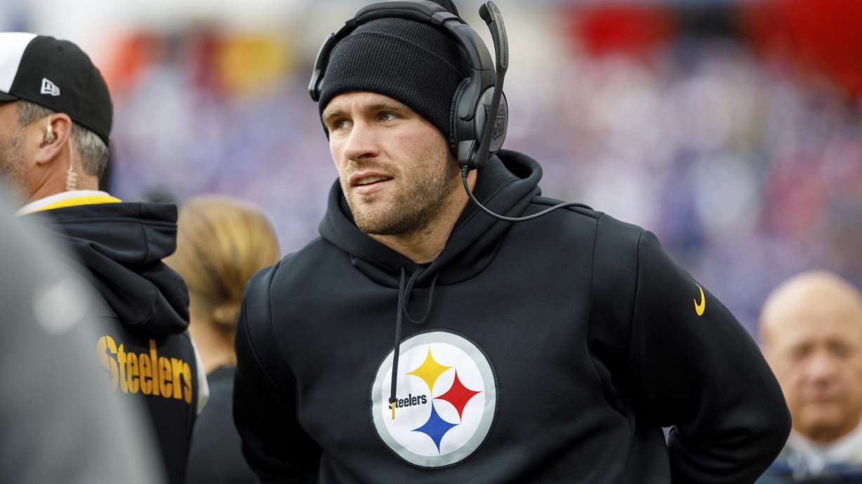 FILE - Pittsburgh Steelers linebacker T.J. Watt (90) looks on before an NFL football game, Sunday, Oct. 9, 2022, in Orchard Park, NY. Watt returned to practice this week after tearing his left pectoral in Week 1 against Cincinnati and didn't rule out playing on Sunday, Oct. 30, in Philadelphia.