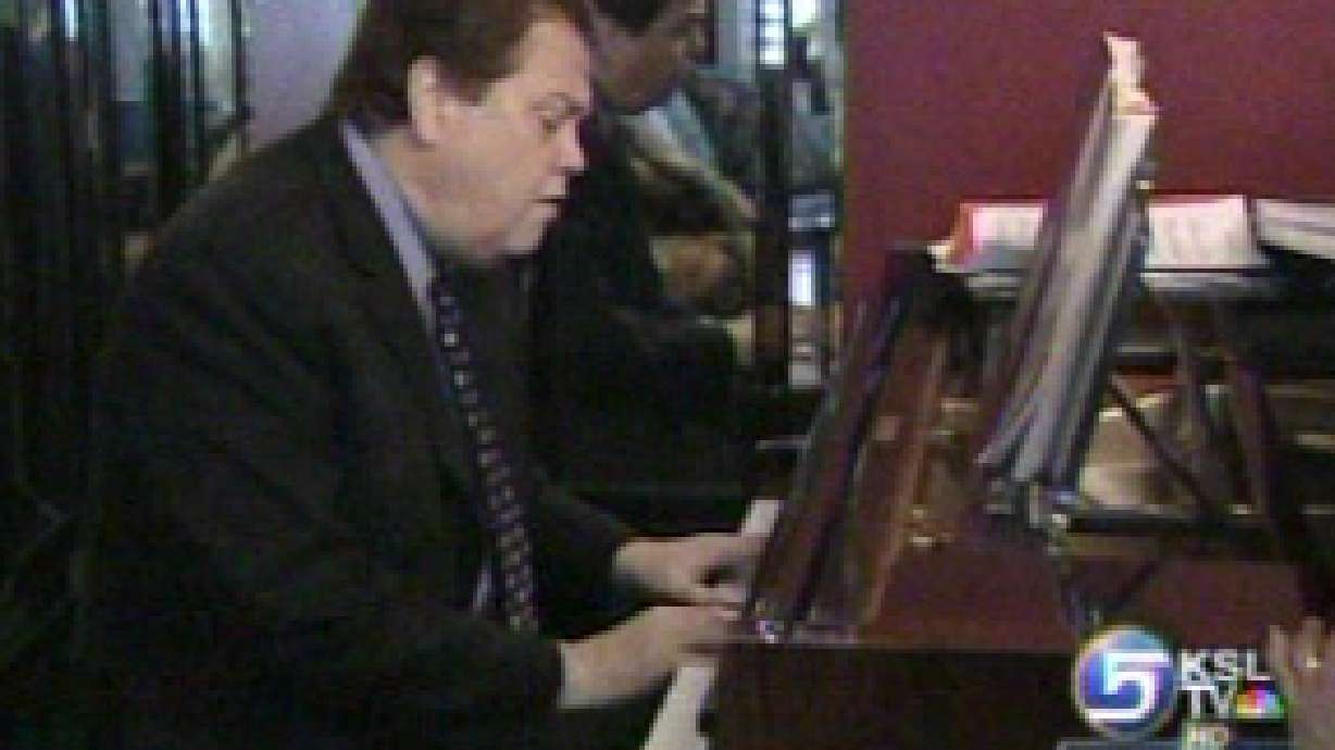 Alan Osmond Says MS Improving with Treatment