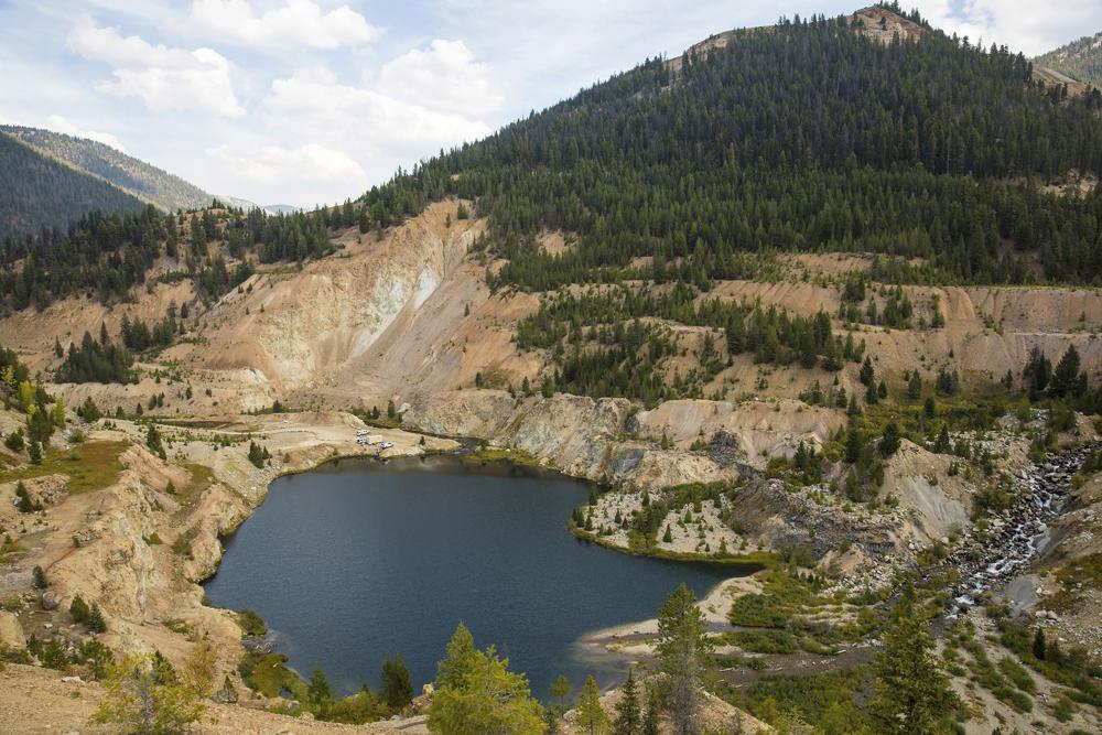 US selects proposed plan for open-pit gold mines in Idaho