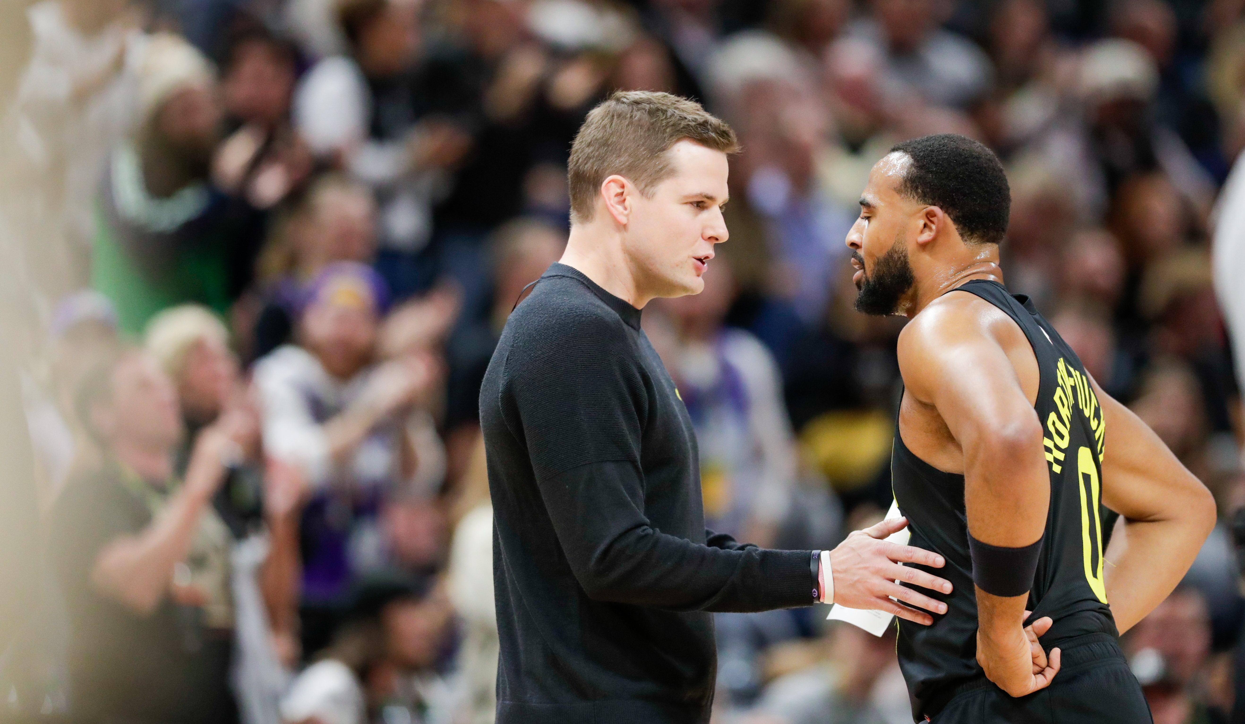 Utah Jazz head coach Will Hardy talks to Talen Horton-Tucker (0) during a break while playing the Memphis Grizzlies in an NBA game in Salt Lake City on Monday, Oct. 31, 2022. The Jazz won 121-105.