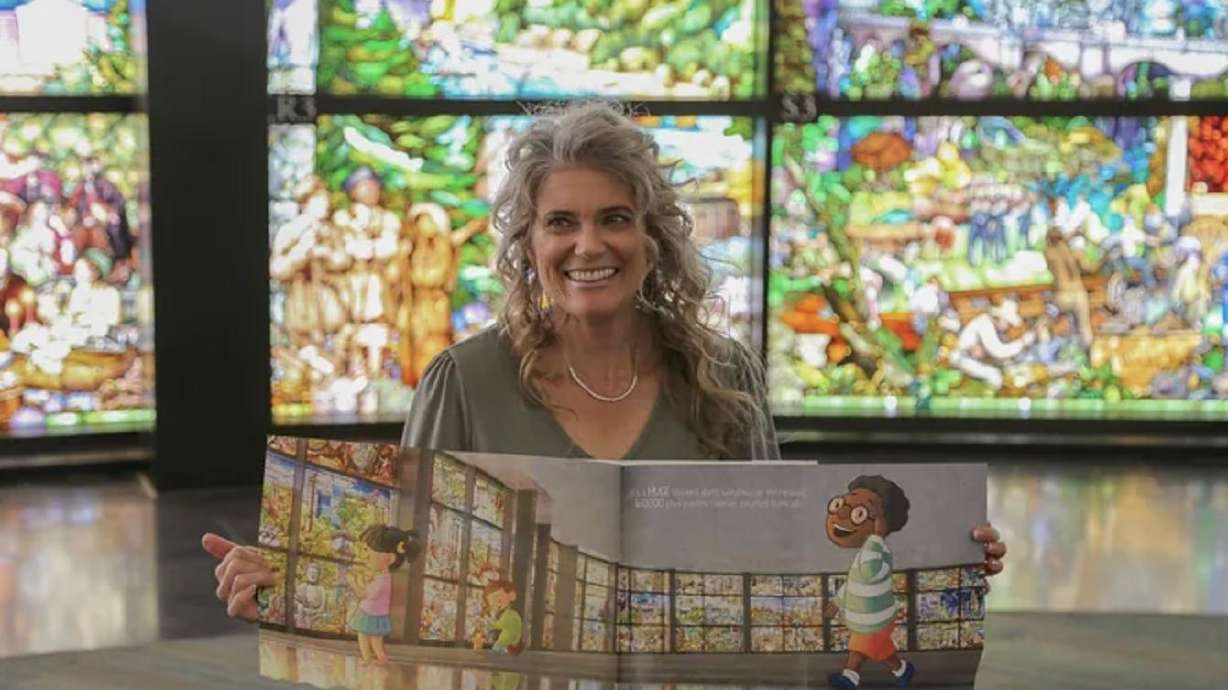 Nonprofit group works with local glass artists to inspire and uplift this season