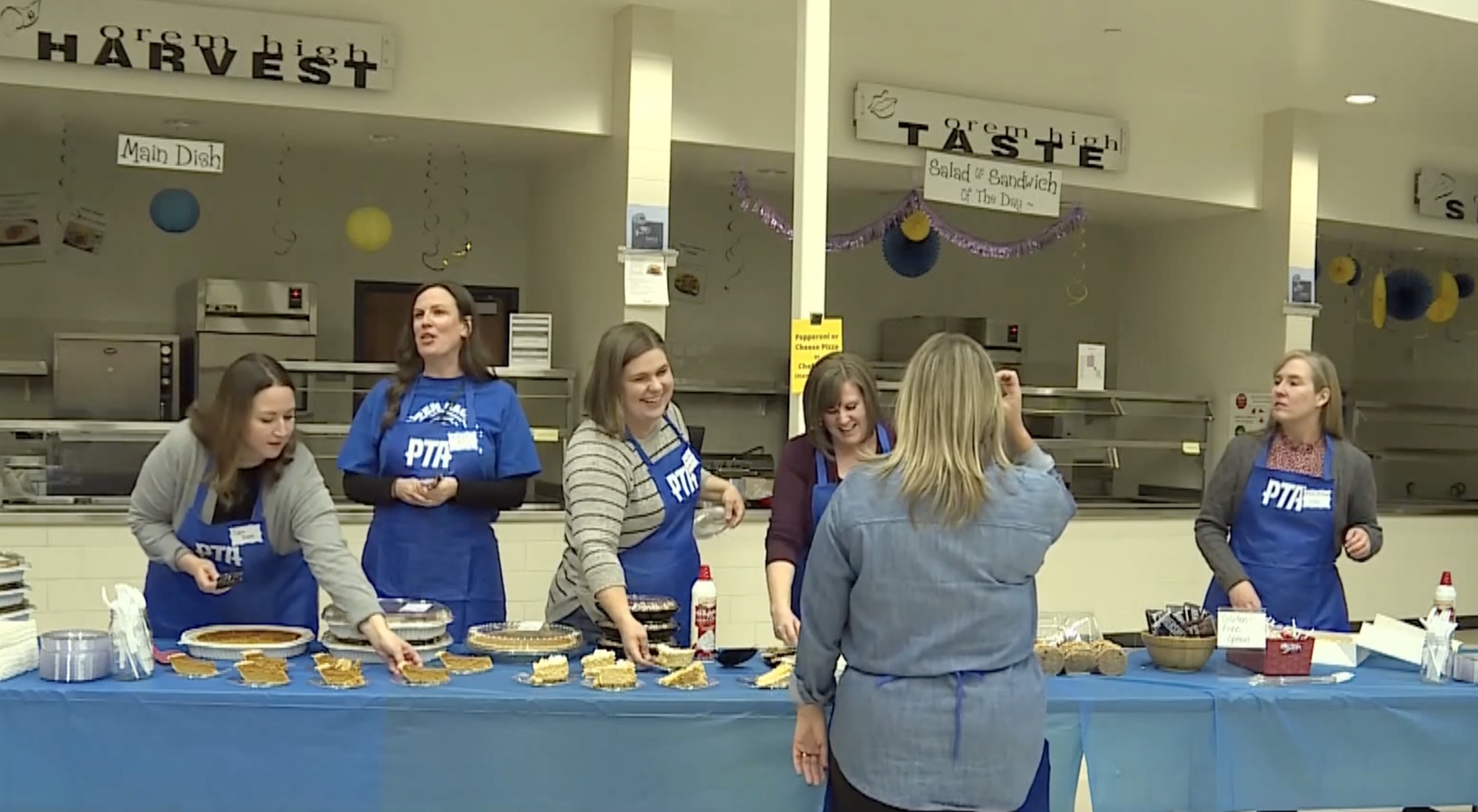 A week after many Utah county residents took firm sides on splitting a school district, those for and against the proposal came together for a “Peace and Pie” event Tuesday, put on by the Orem Council PTA.