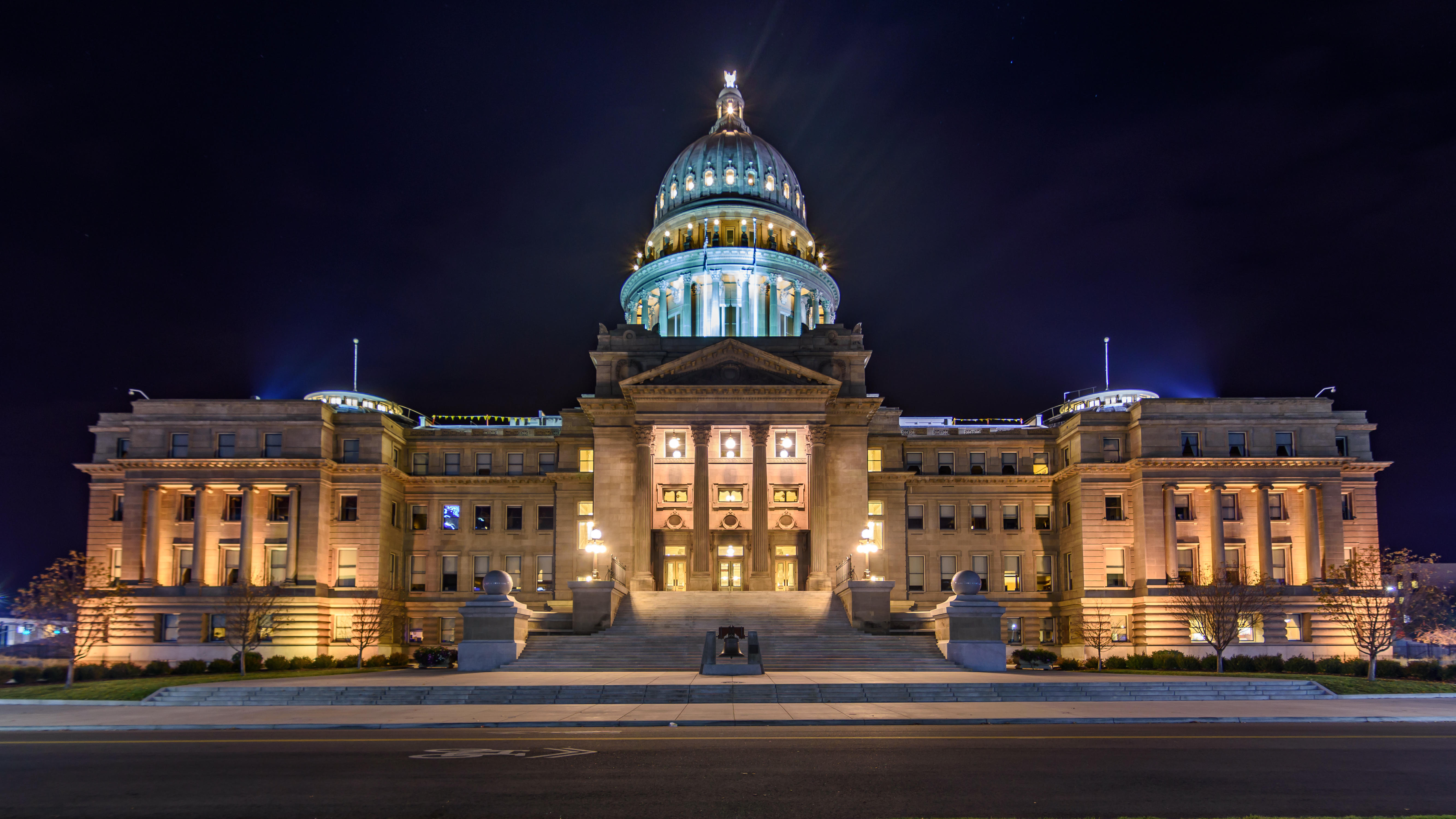 Idaho authorities issued a death warrant on Wednesday for a terminally ill man who is facing execution for his role in the 1985 slayings of two gold prospectors.