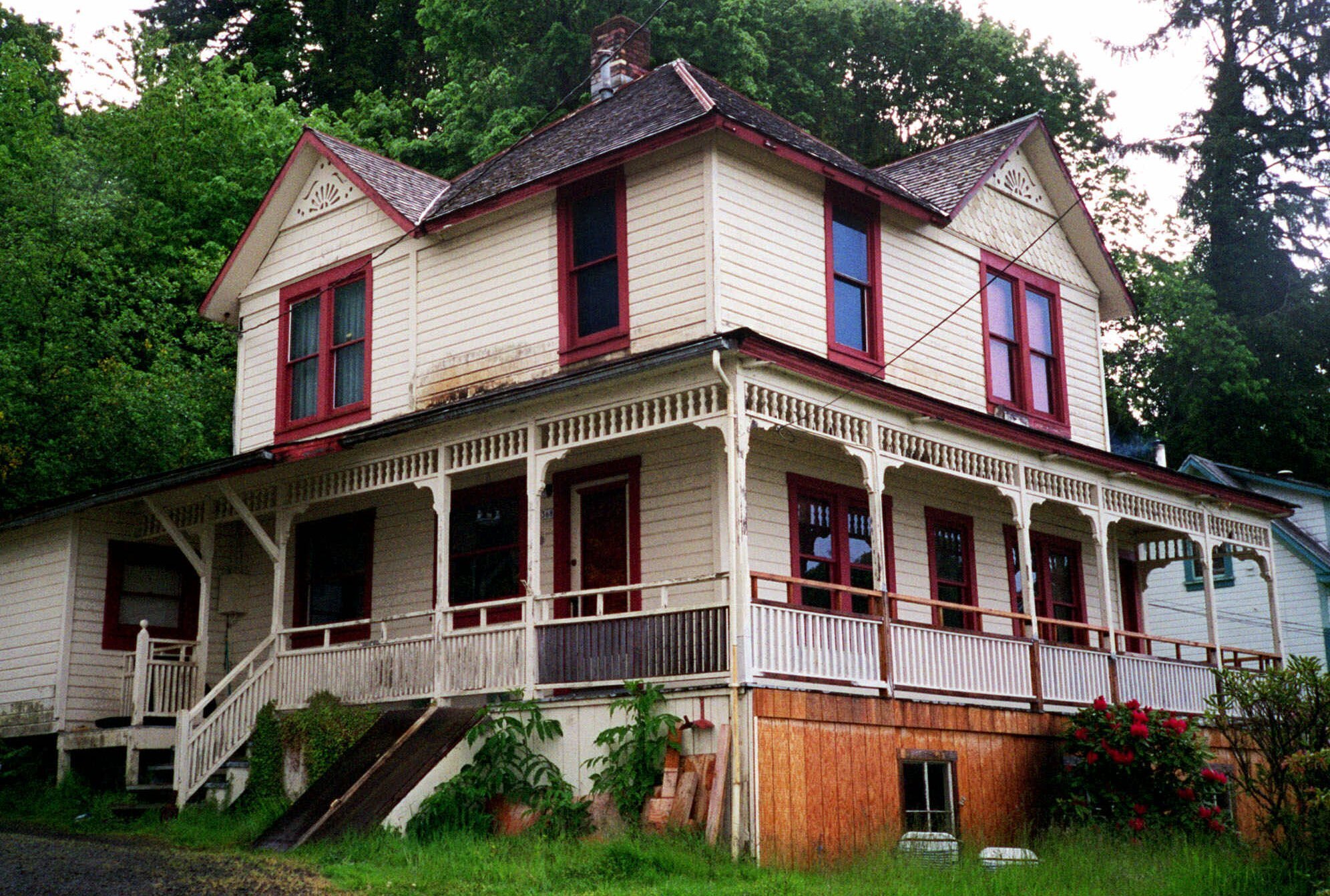 The house featured in the Steven Spielberg film "The Goonies" is seen in Astoria, Ore., on May 24, 2001. The Victorian home, built in 1896 with sweeping views of the Columbia River as it flows into the Pacific Ocean, is now for sale has been listed with an asking price of $1.7 million. Since the film was released in 1985, fans have flocked to the home, and the owner has long complained of constant crowds and trespassing.