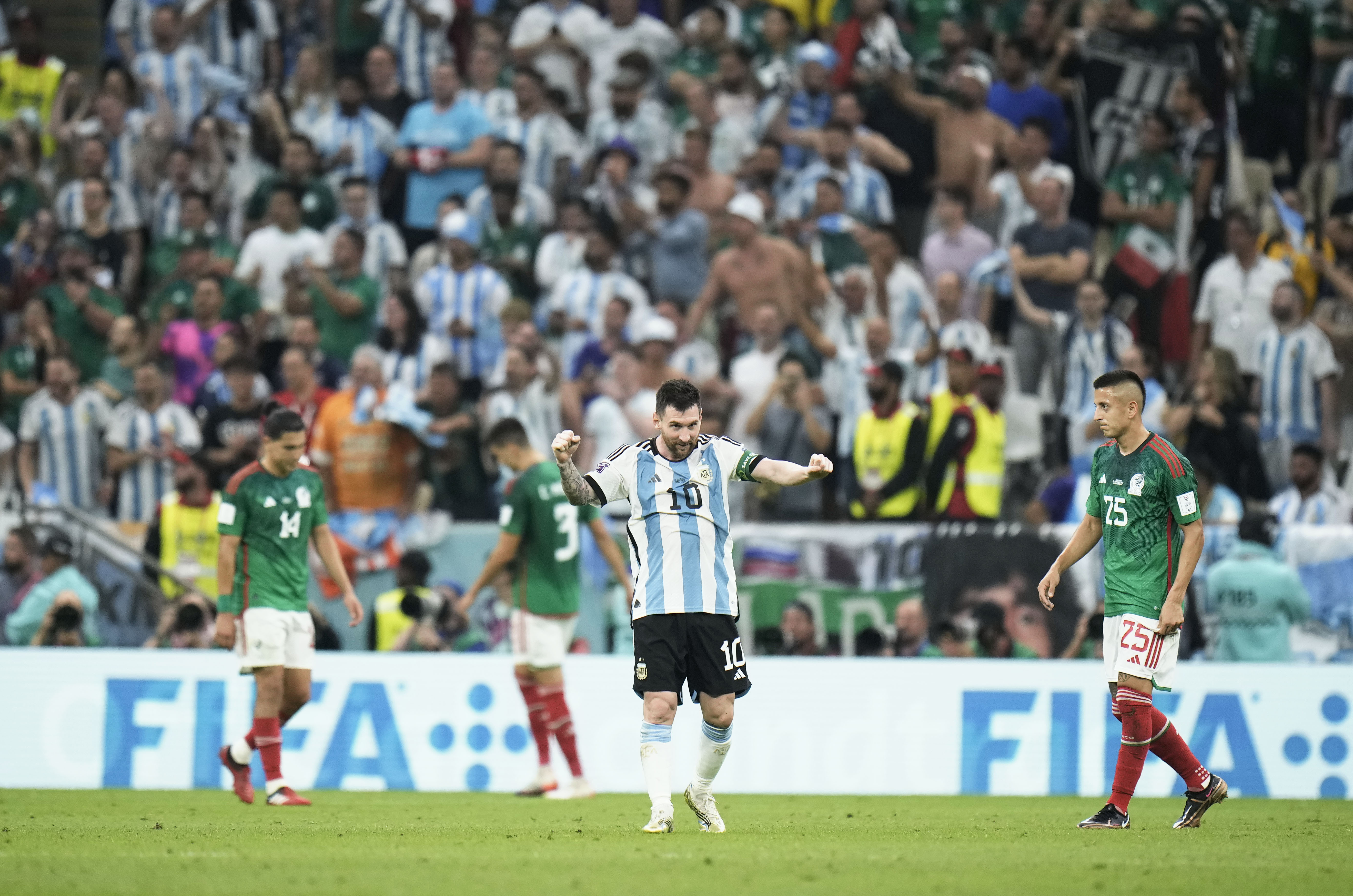 Canelo slams Messi over Mexico team World Cup jersey