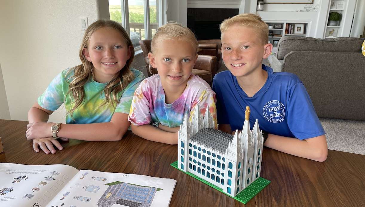 Leah and her siblings from Colorado.
