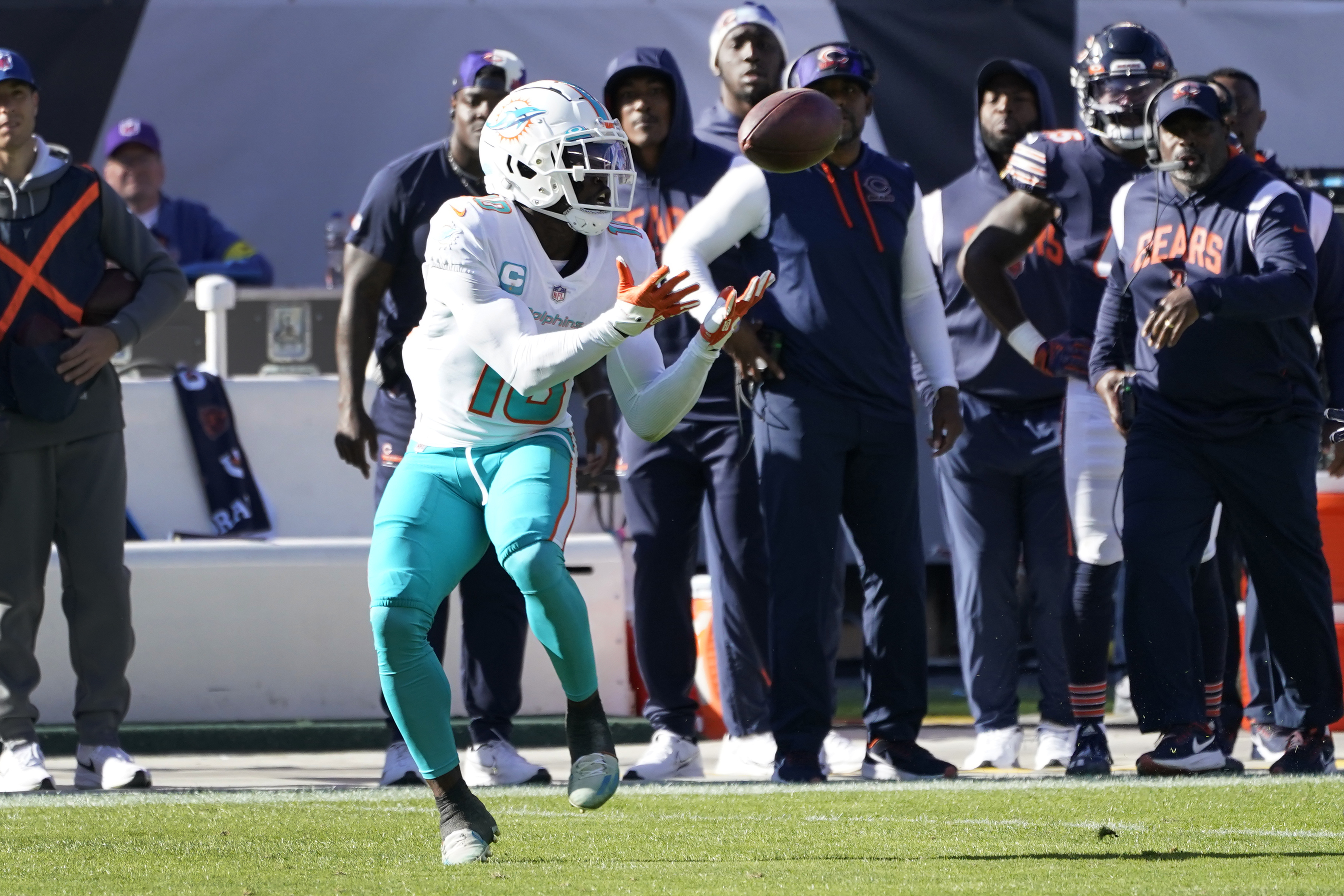 Miami Dolphins wide receiver Tyreek Hill catches a pass during the first half of an NFL football game against the Chicago Bears, Sunday, Nov. 6, 2022 in Chicago. 