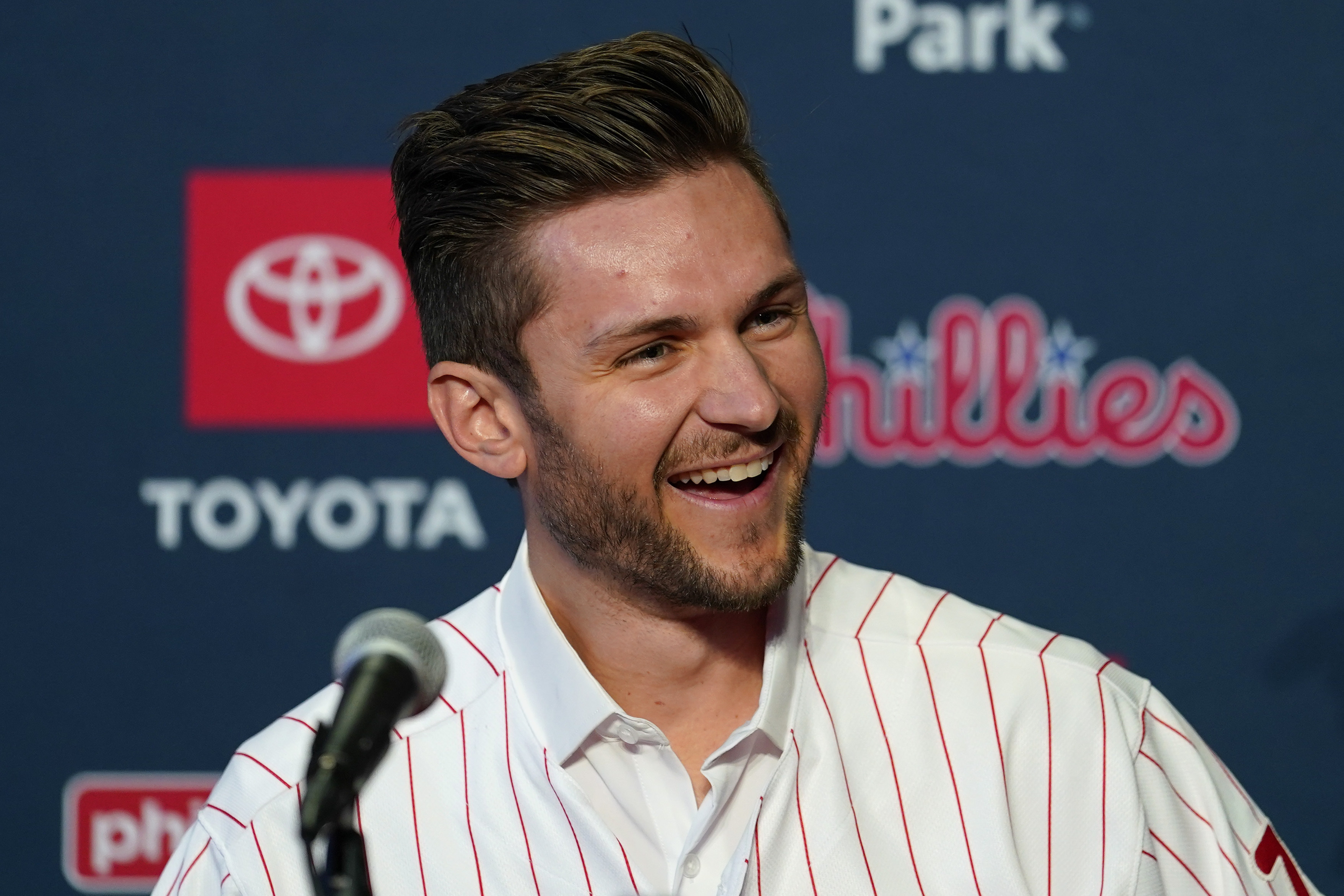 How Trea Turner and Bryce Harper were reunited with Phillies - ESPN