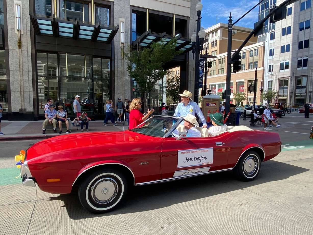 José V. Borjón, head consul of the Mexican Consulate in Salt Lake City, participates in a Days of '47 Parade.