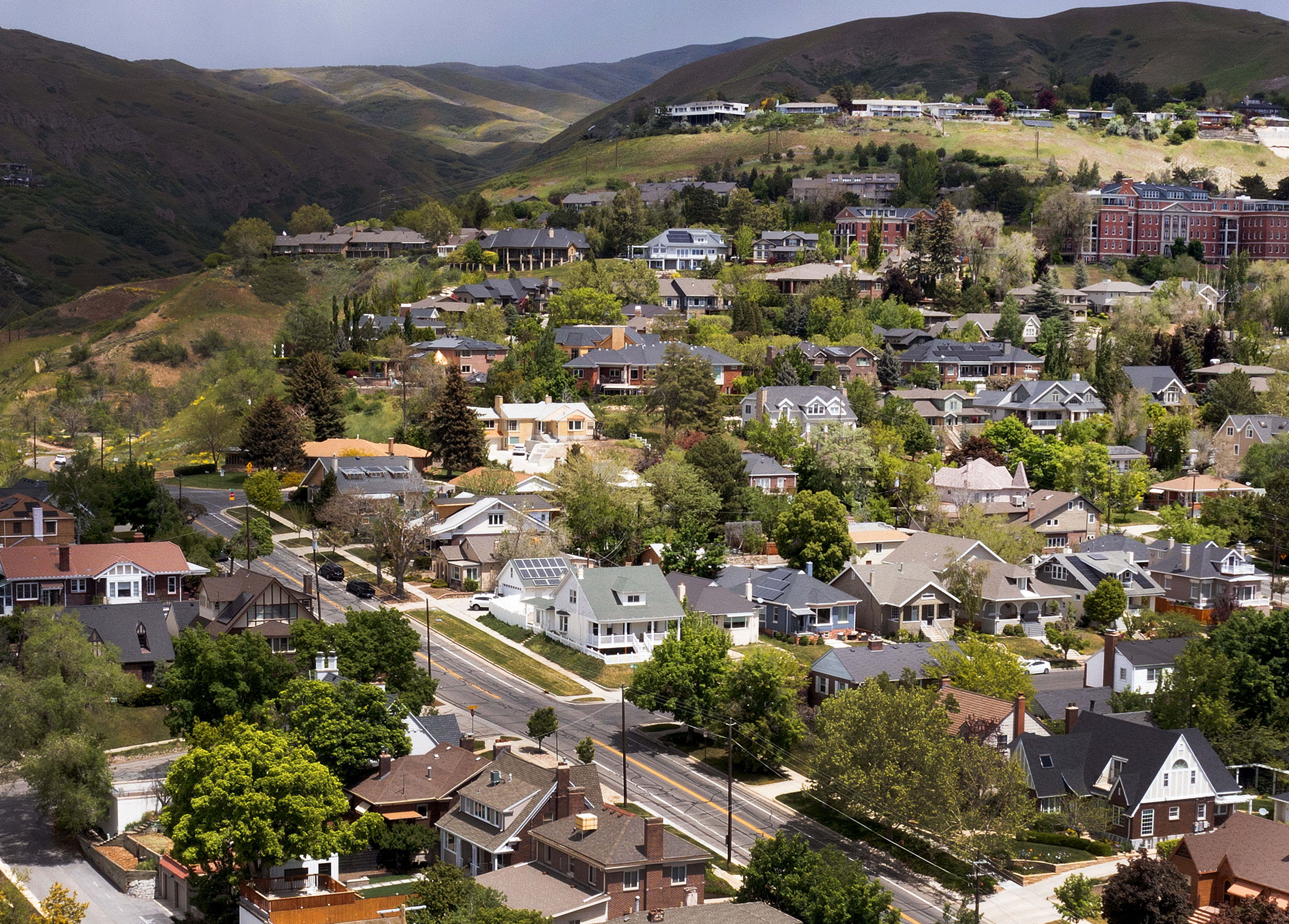 The Salt Lake City Council on Tuesday approved a plan for 19 new single-lot cottages on a vacant space of land in the Avenues neighborhood. 