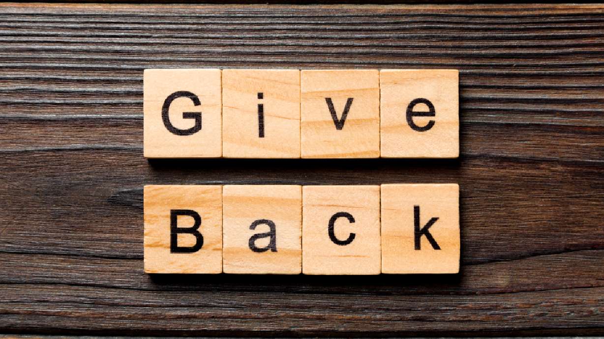 7 ways Utah businesses of any size can give back to the community all year long