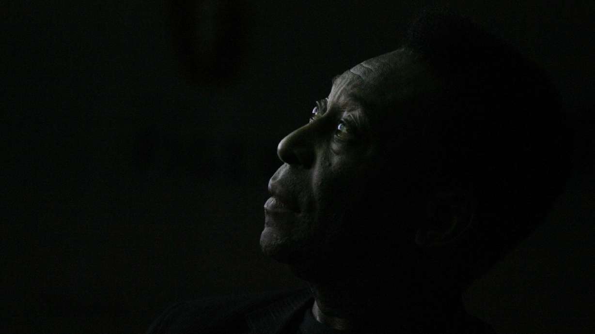 Brazil's soccer legend Pelé attends the opening of an exhibit about his life titled King's Marks, in Brasilia, Brazil, June 25, 2008. Pelé, the Brazilian king of soccer who won a record three World Cups and became one of the most commanding sports figures of the last century, died in Sao Paulo on Thursday. He was 82.