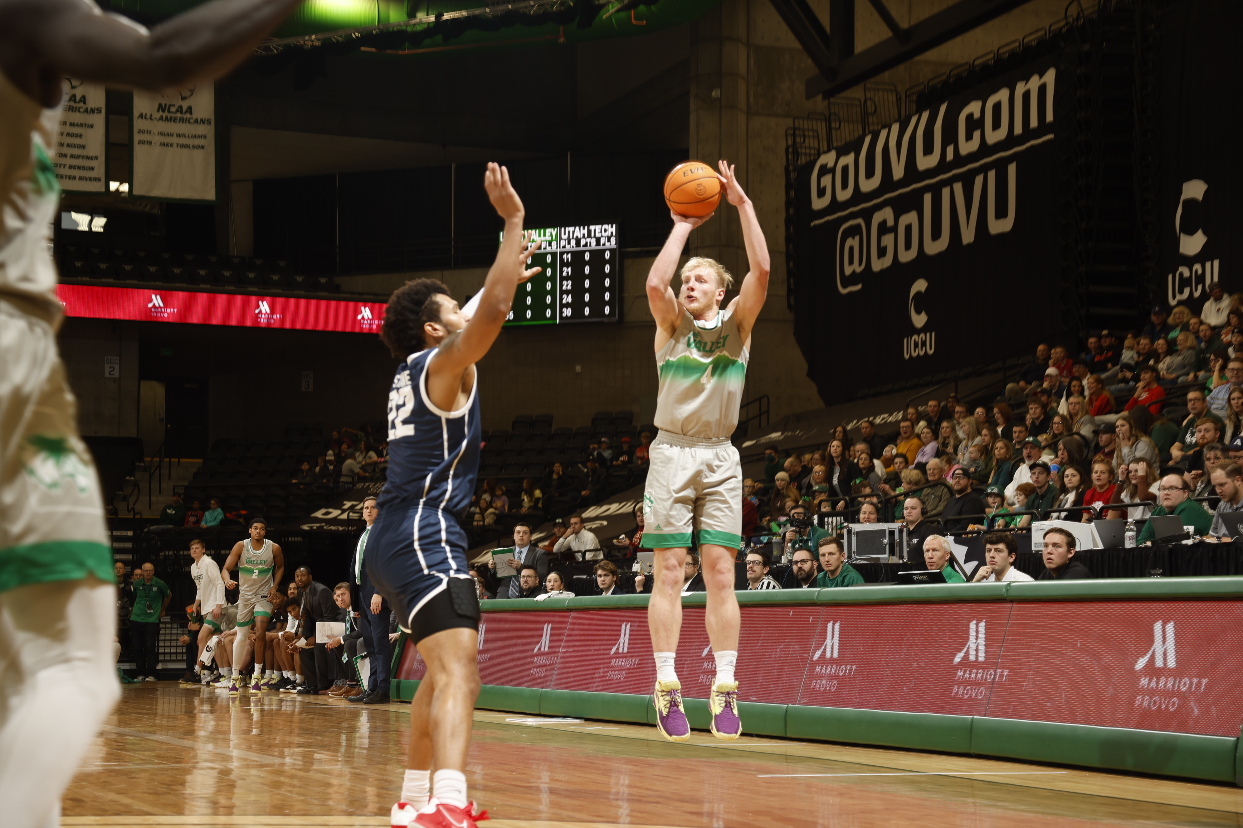 8 straight: Woodbury's right decisions help UVU cap unbeaten December